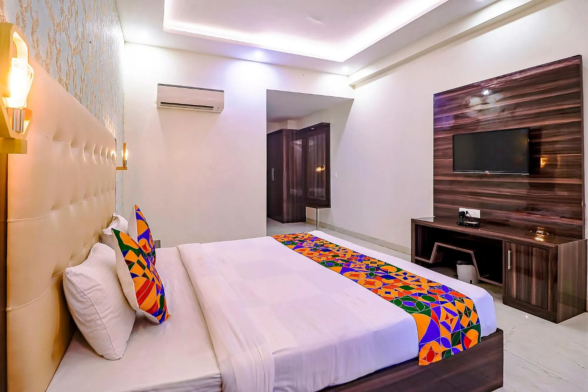 Bedroom, Bed in FabHotel Swess Grand