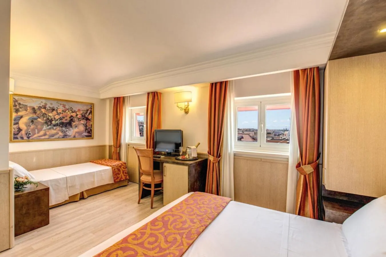 Bed in Pinewood Hotel Rome