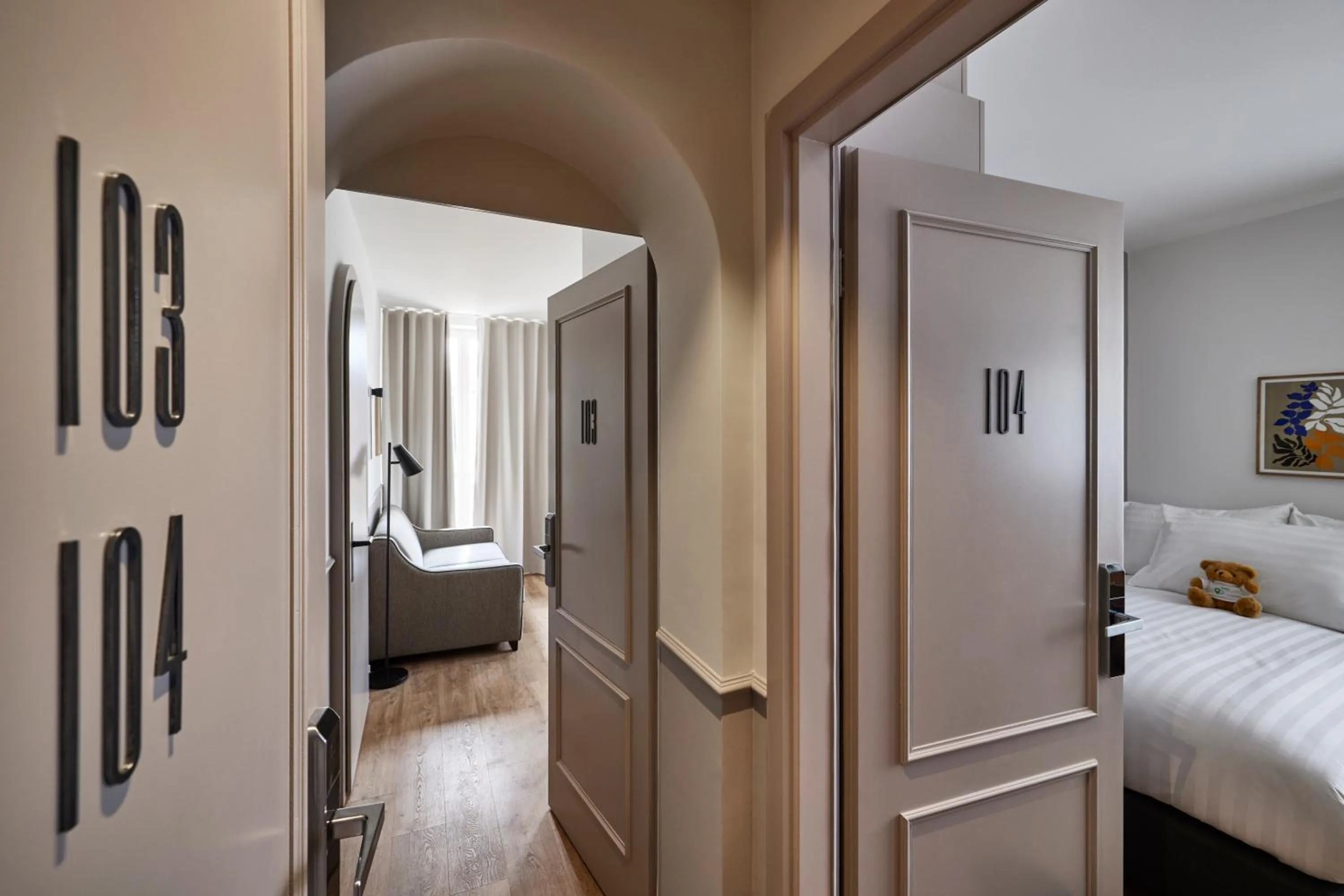 Bed in Base Lausanne