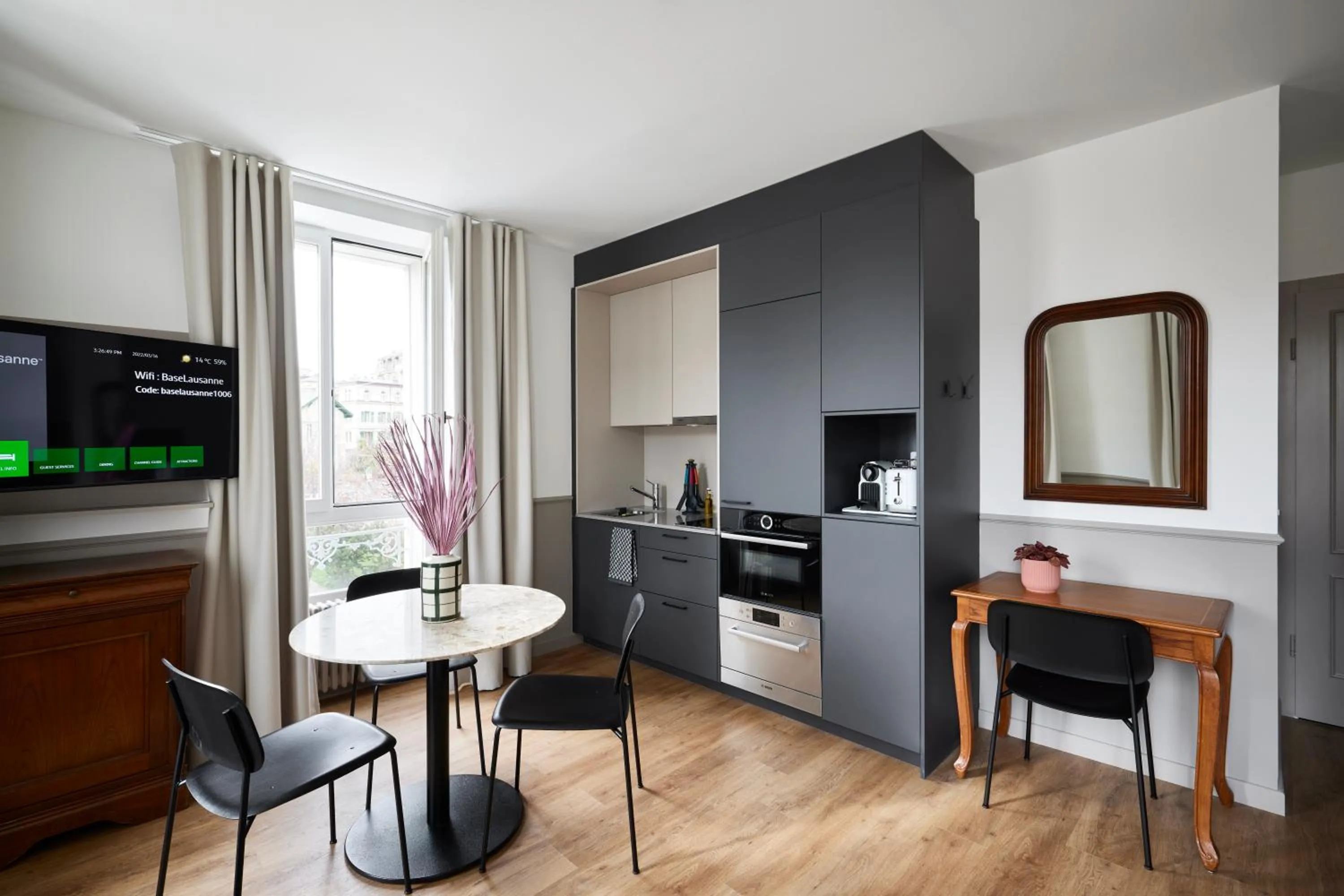 TV and multimedia in Base Lausanne