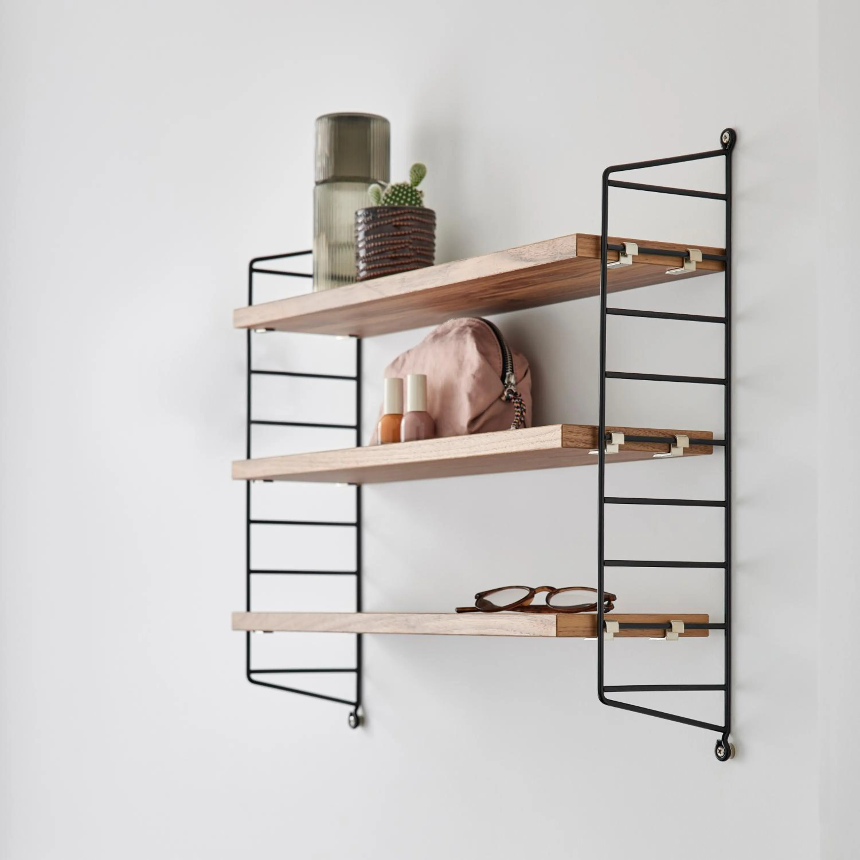 Decorative detail in Base Lausanne