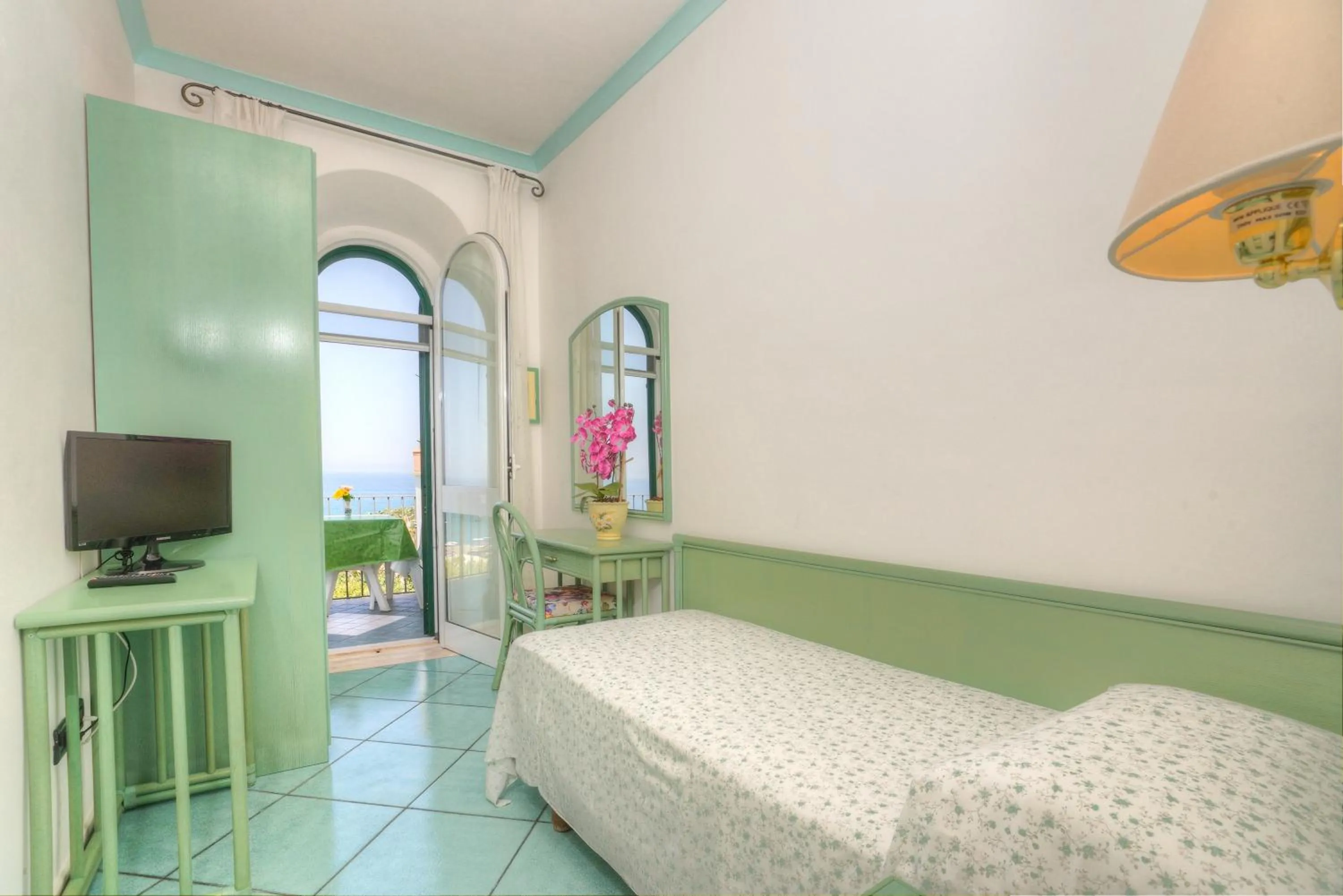 Sea view, Bed in Hotel Casa del Sole