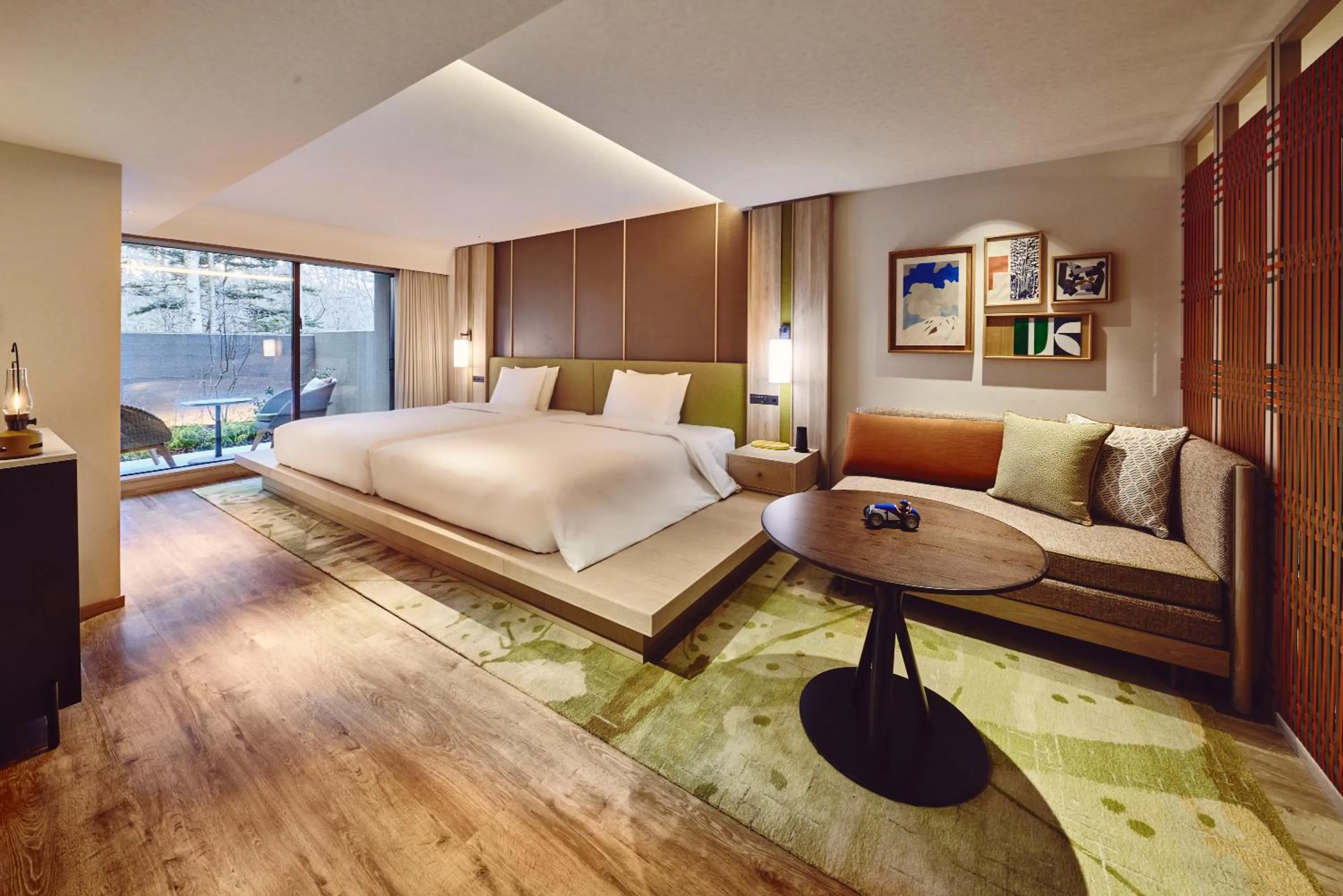 Photo of the whole room, Bed in Hotel Indigo Karuizawa