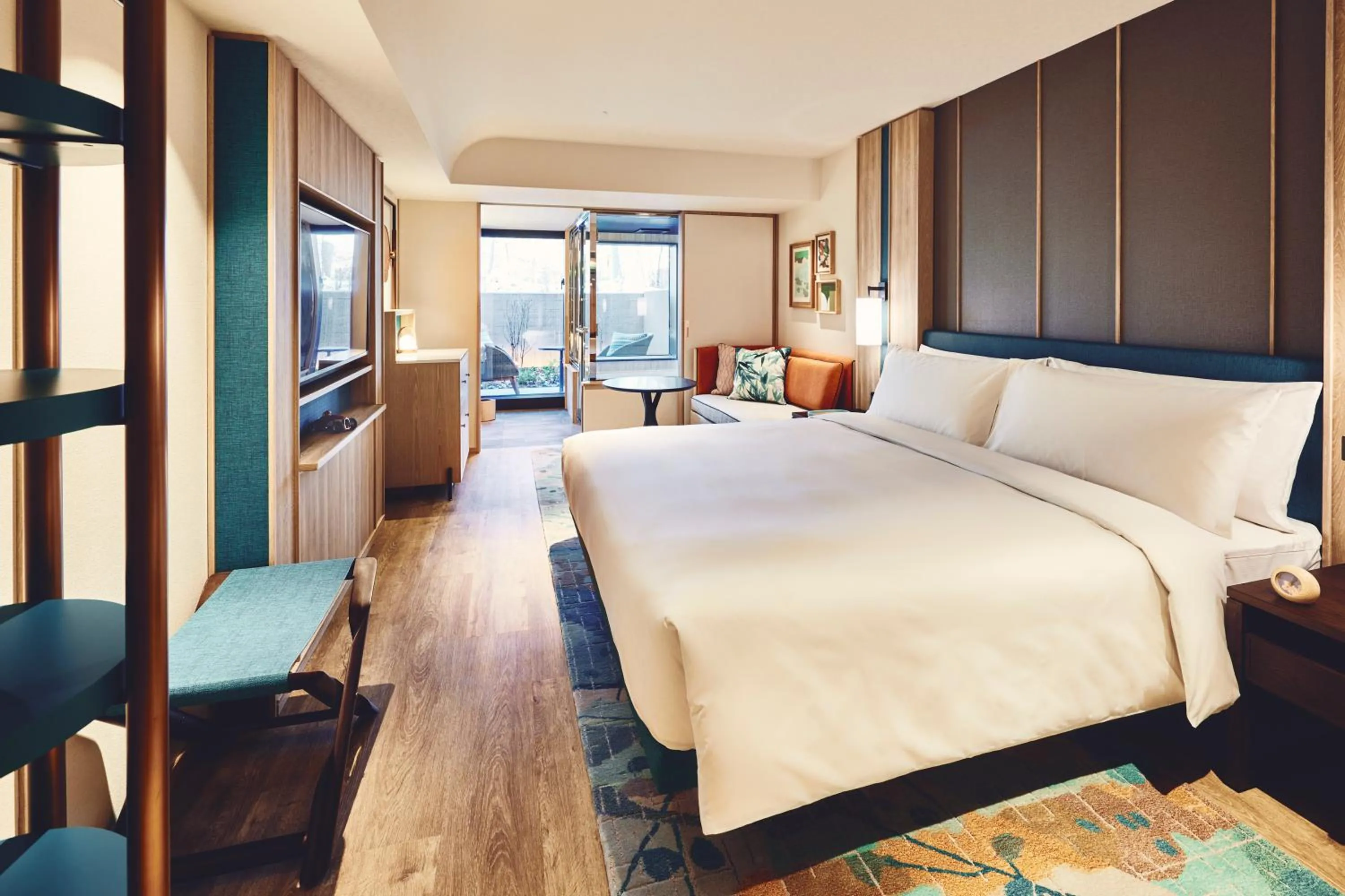 Photo of the whole room, Bed in Hotel Indigo Karuizawa