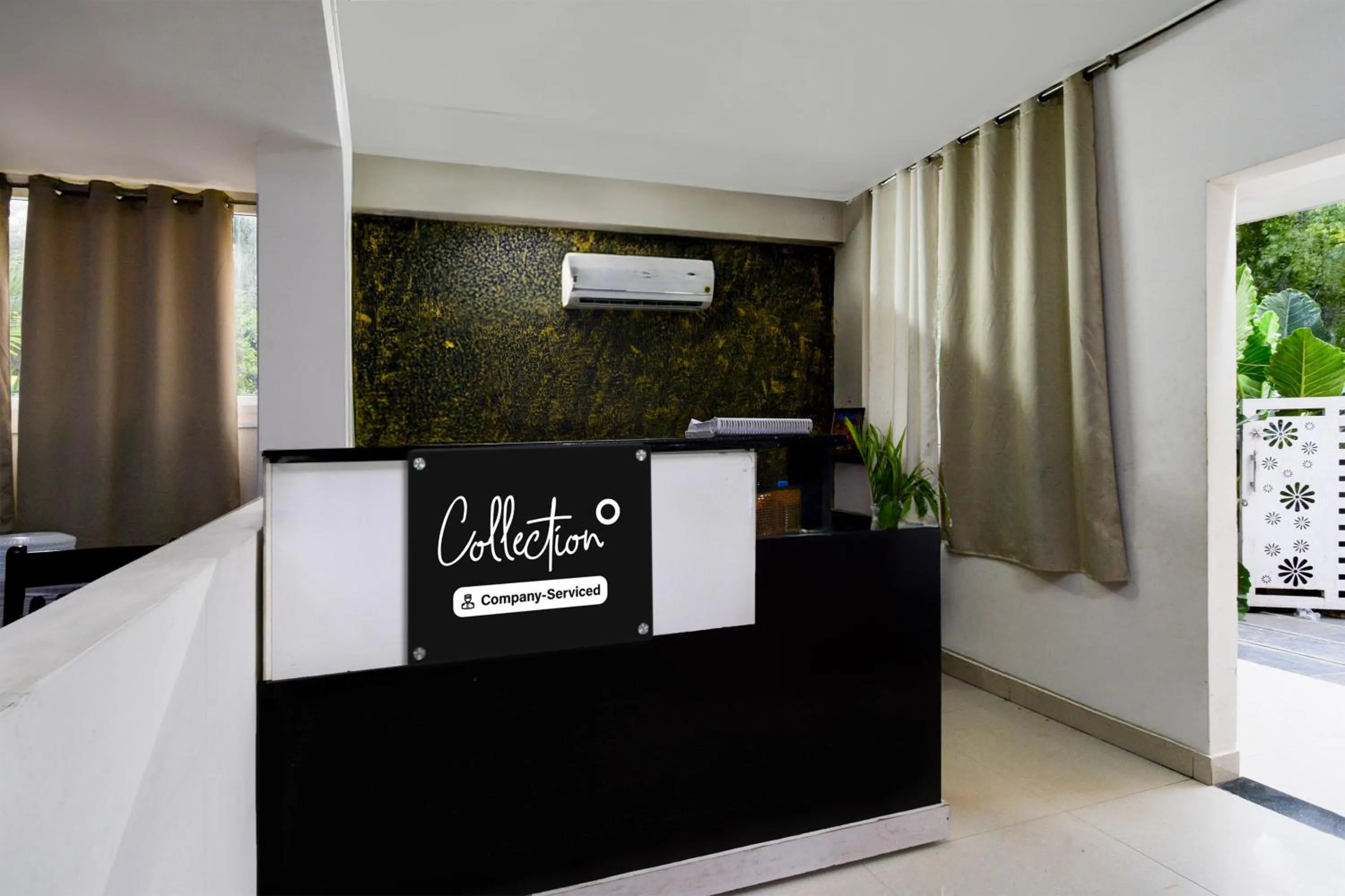 Lobby or reception in Super Collection O Atlas DLF Formerly Hillside