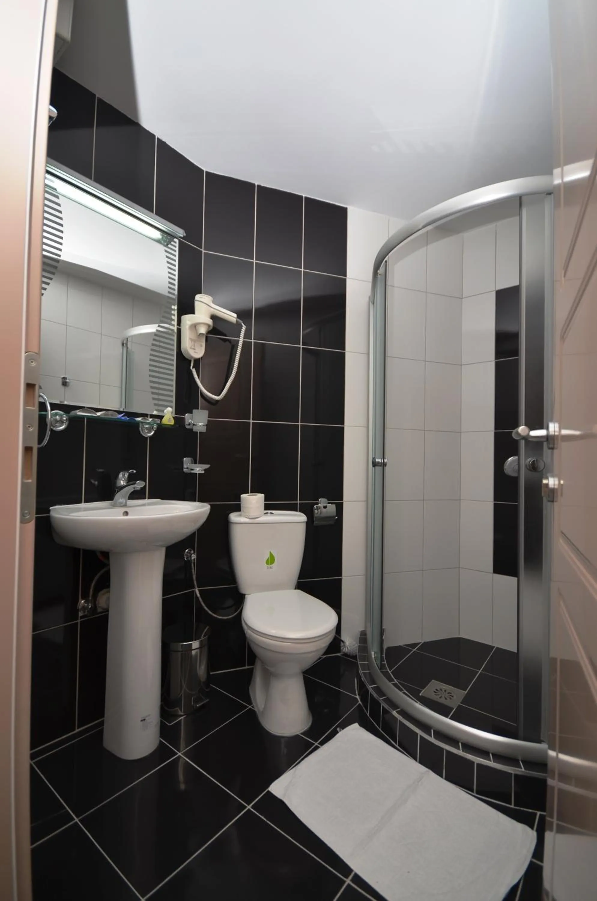 Bathroom in Hotel Lebed