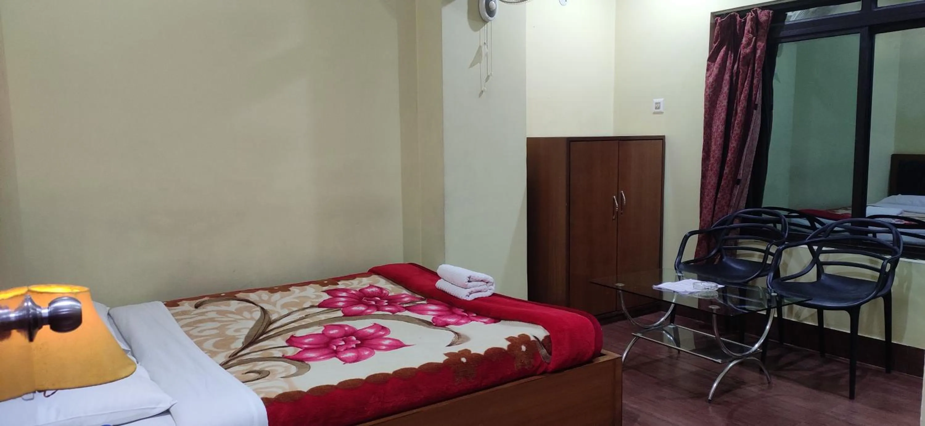 Bedroom, Bed in Hotel Dooars Mountain