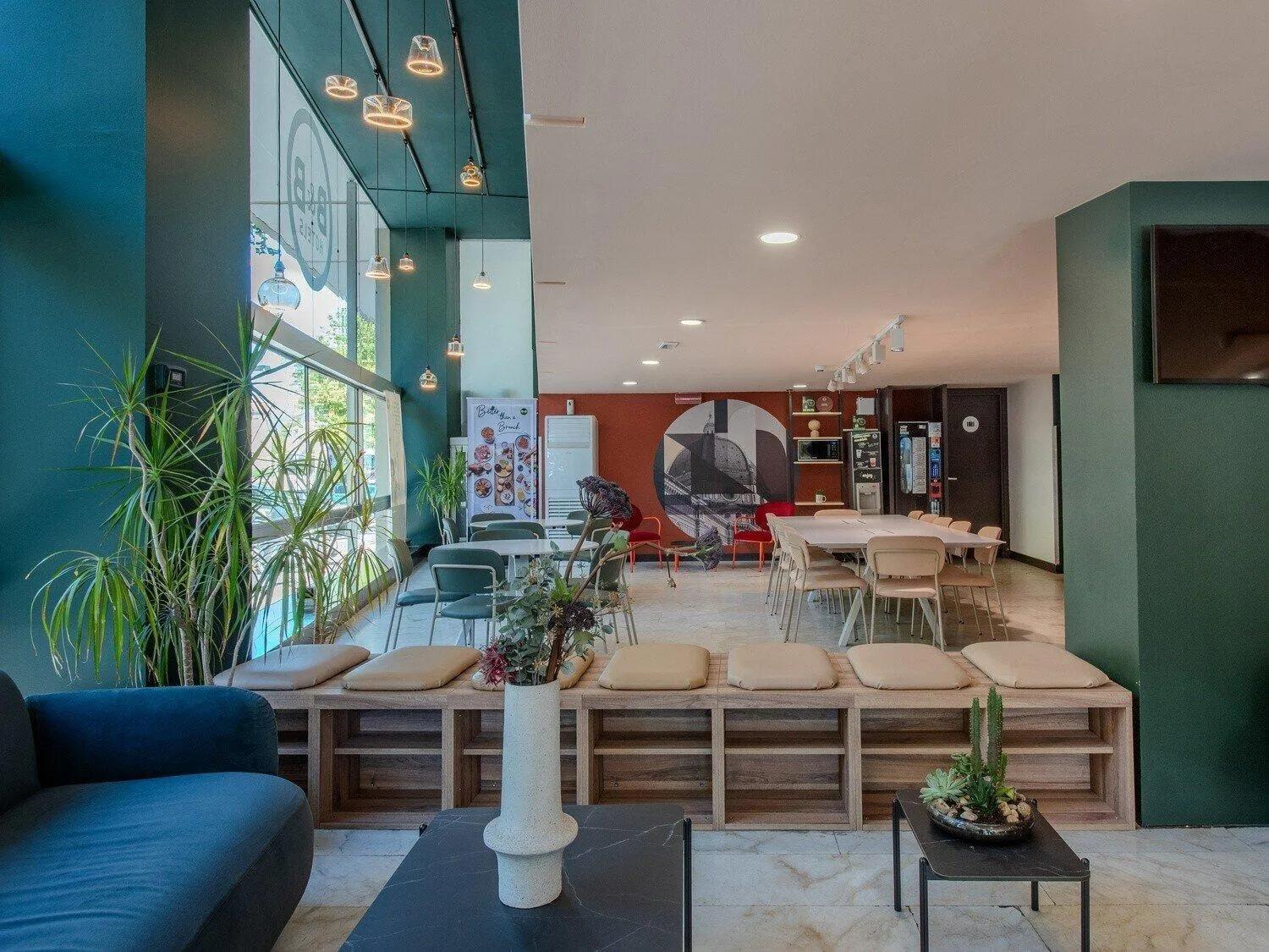 Lobby or reception in B&B Hotel Firenze City Center