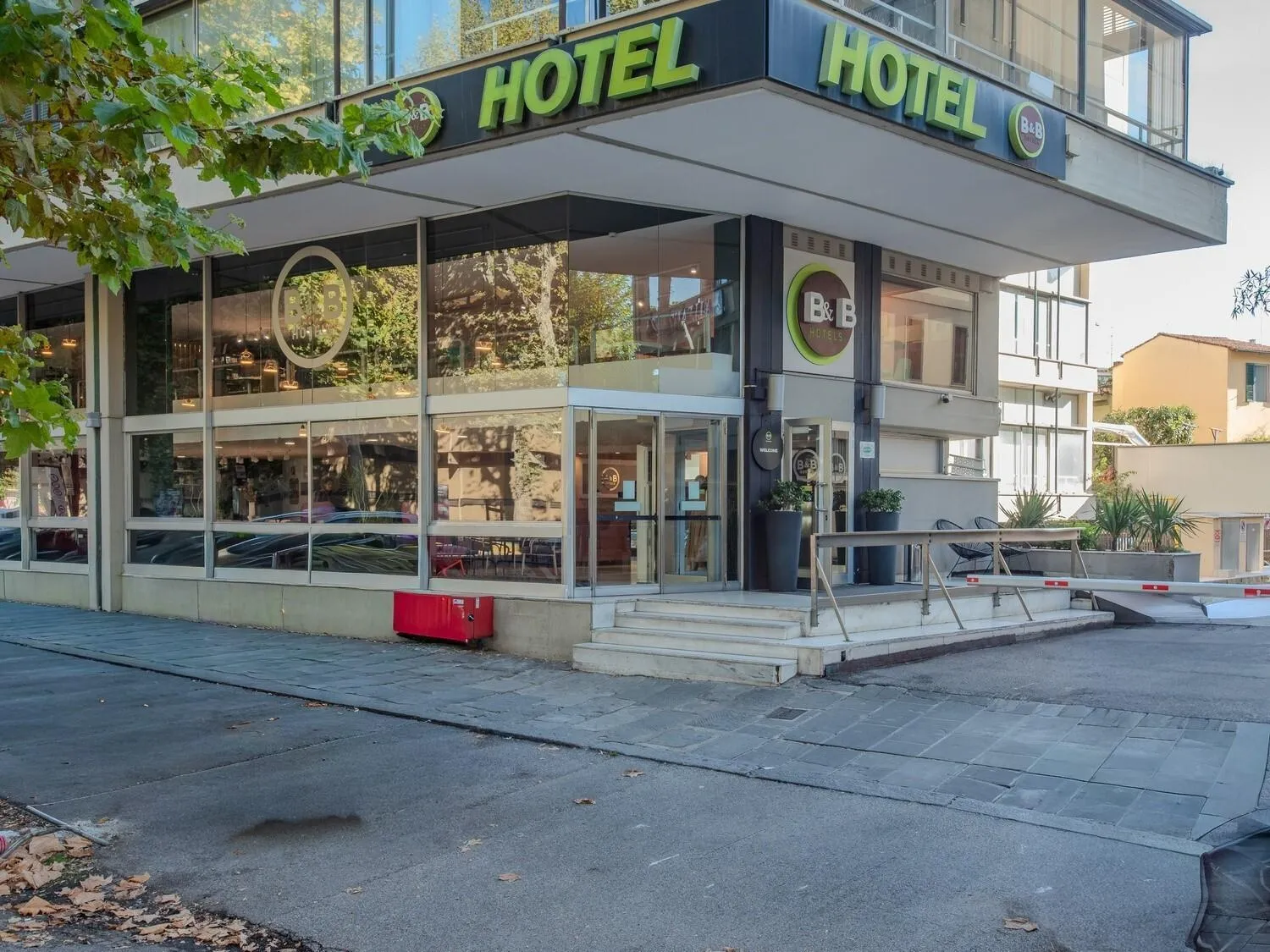 Property building in B&B Hotel Firenze City Center