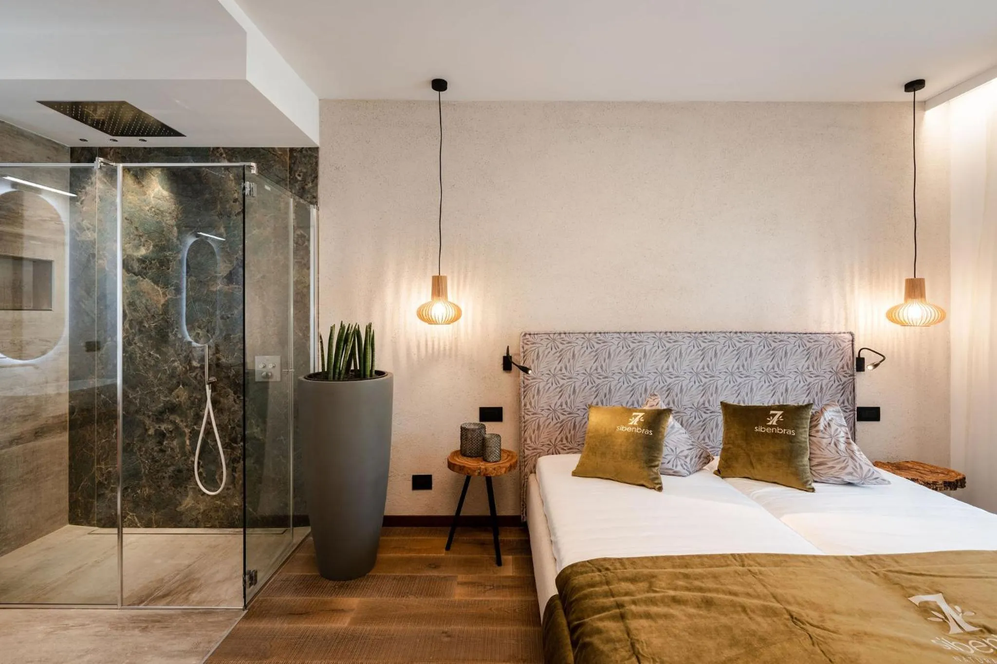 Bed in Sibenbras Natural Aparthotel