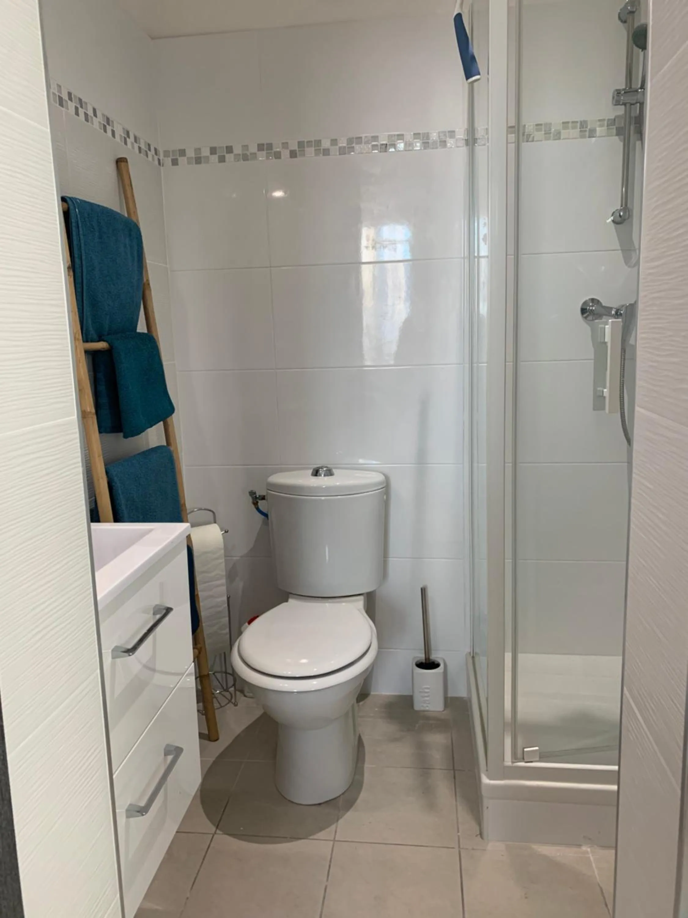 Bathroom in La Liberté