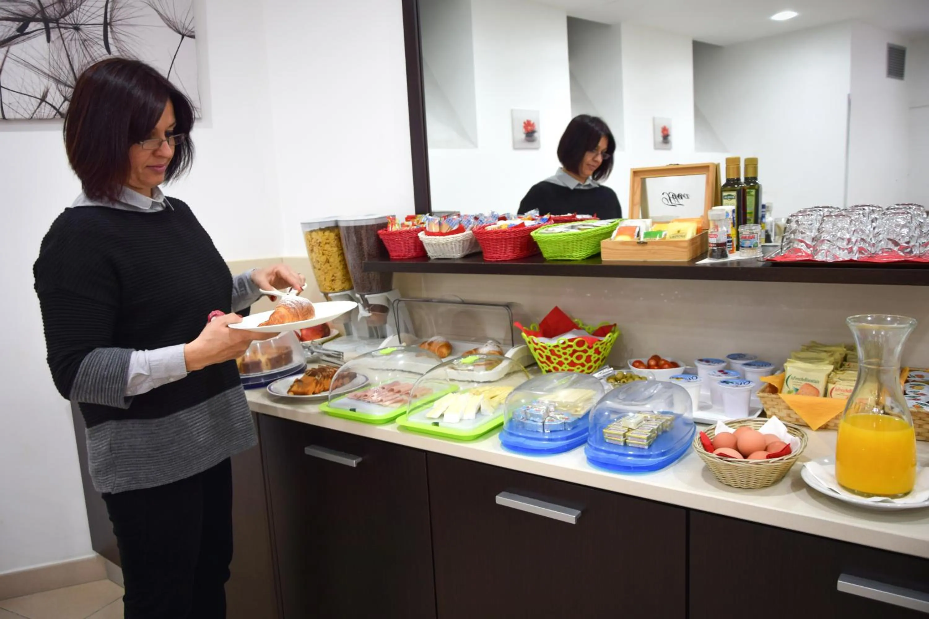 Buffet breakfast in Hotel Losanna