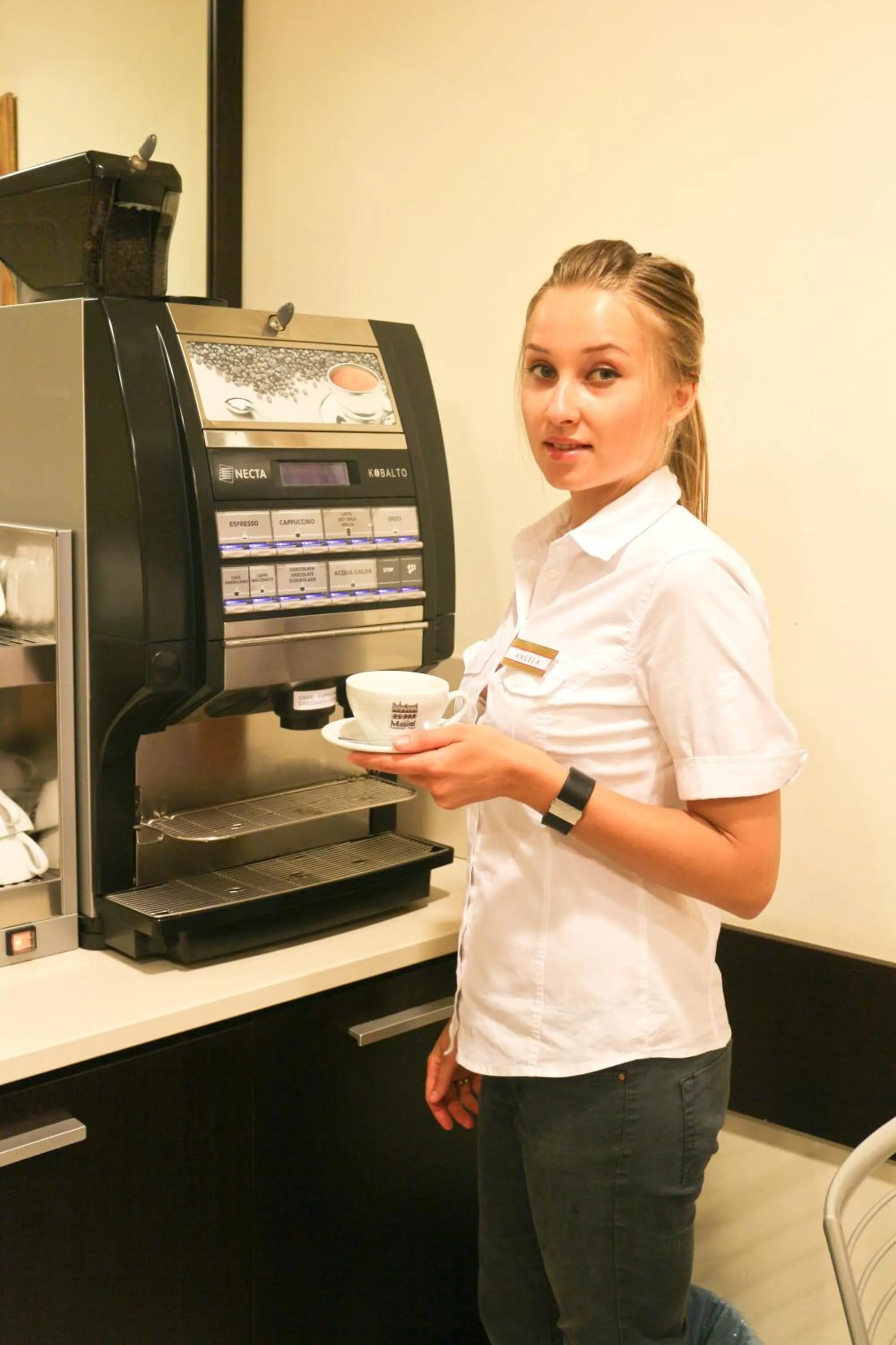 Restaurant/places to eat in Hotel Losanna