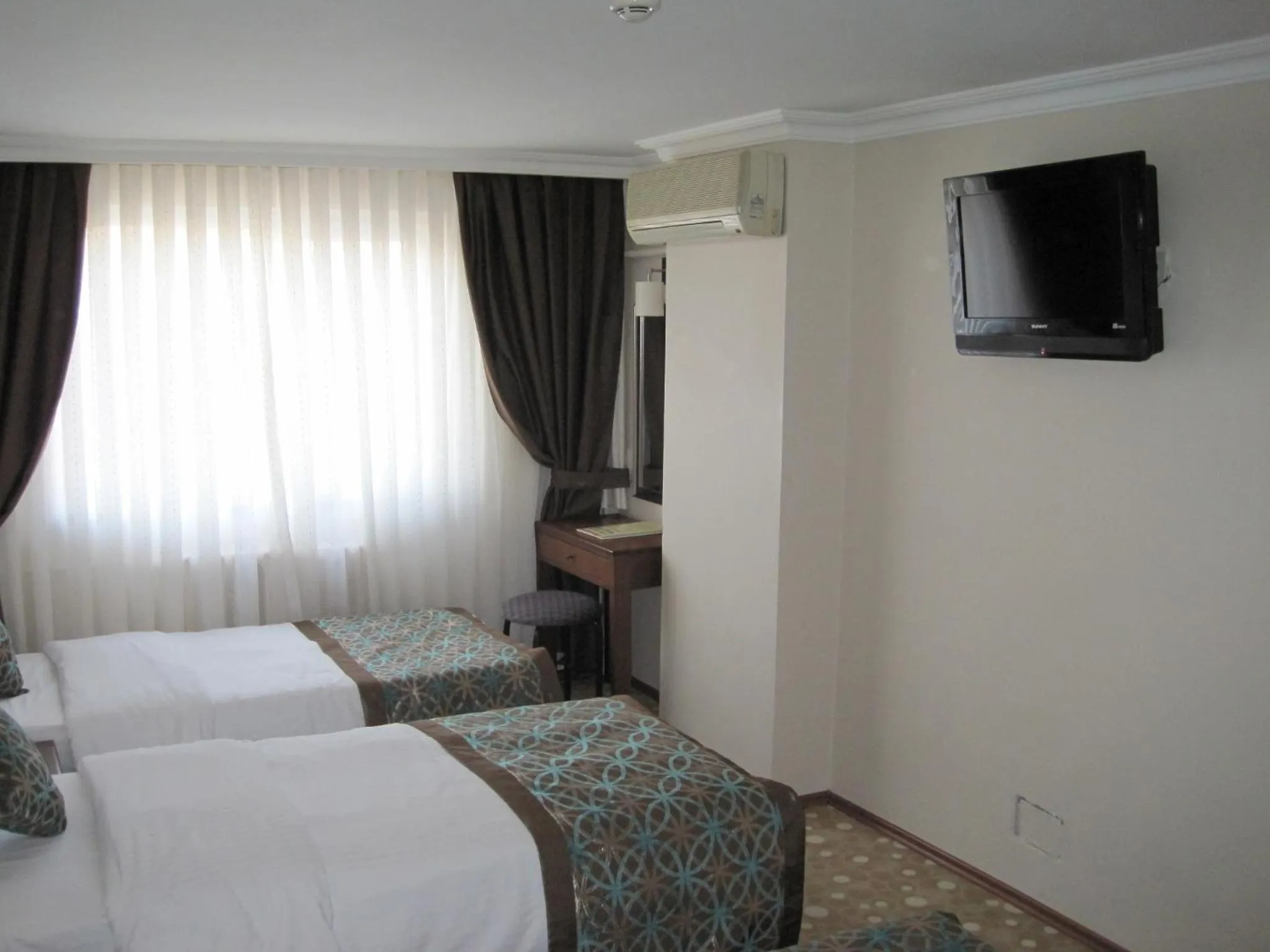 Photo of the whole room, Bed in Avlonya Hotel
