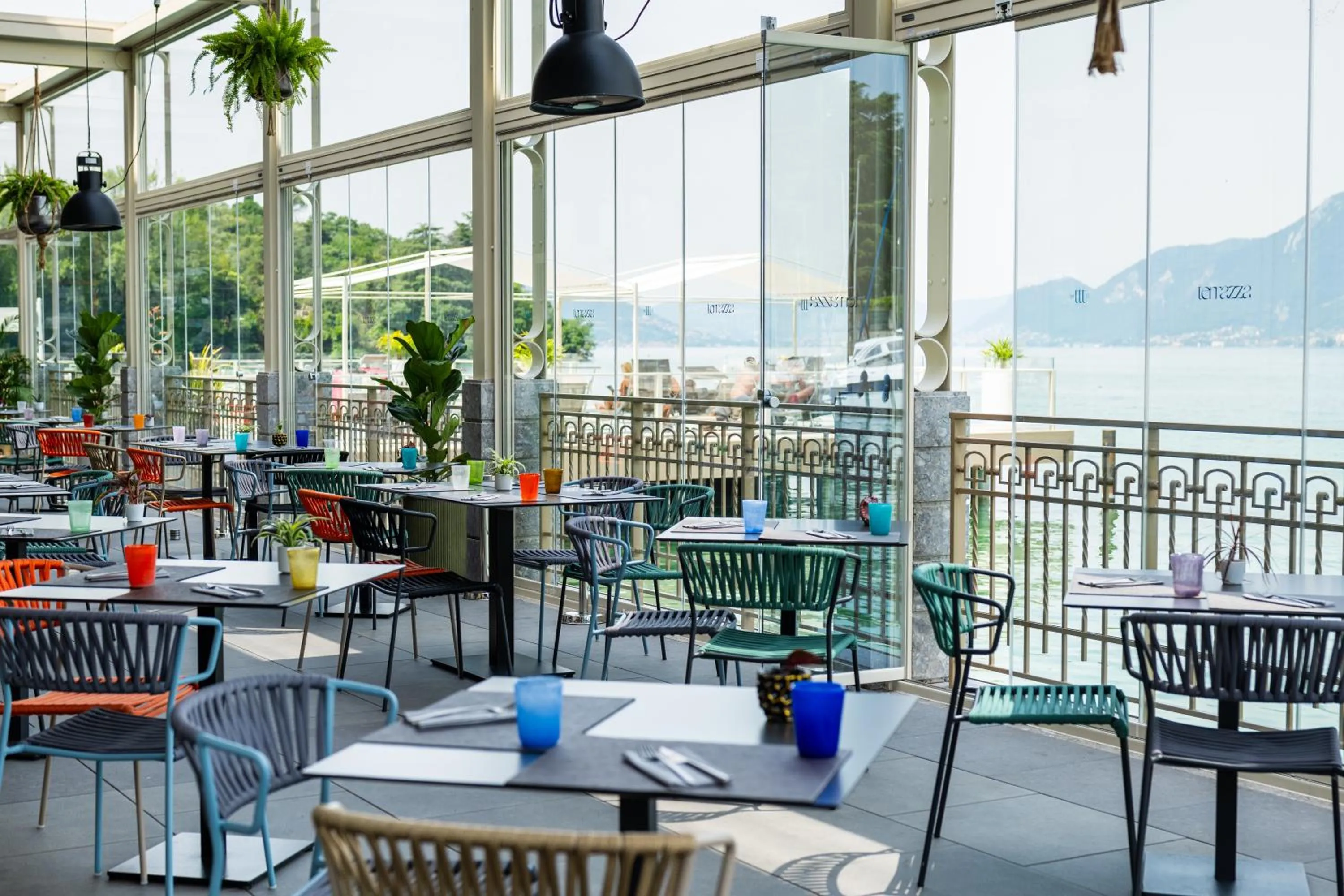 Restaurant/places to eat in Araba Fenice Hotel