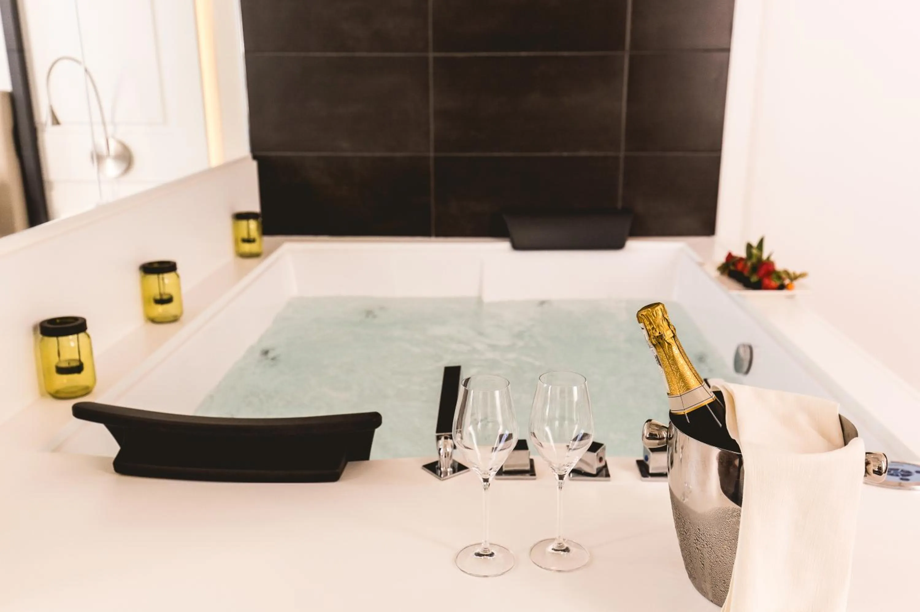 Hot Tub in Araba Fenice Hotel