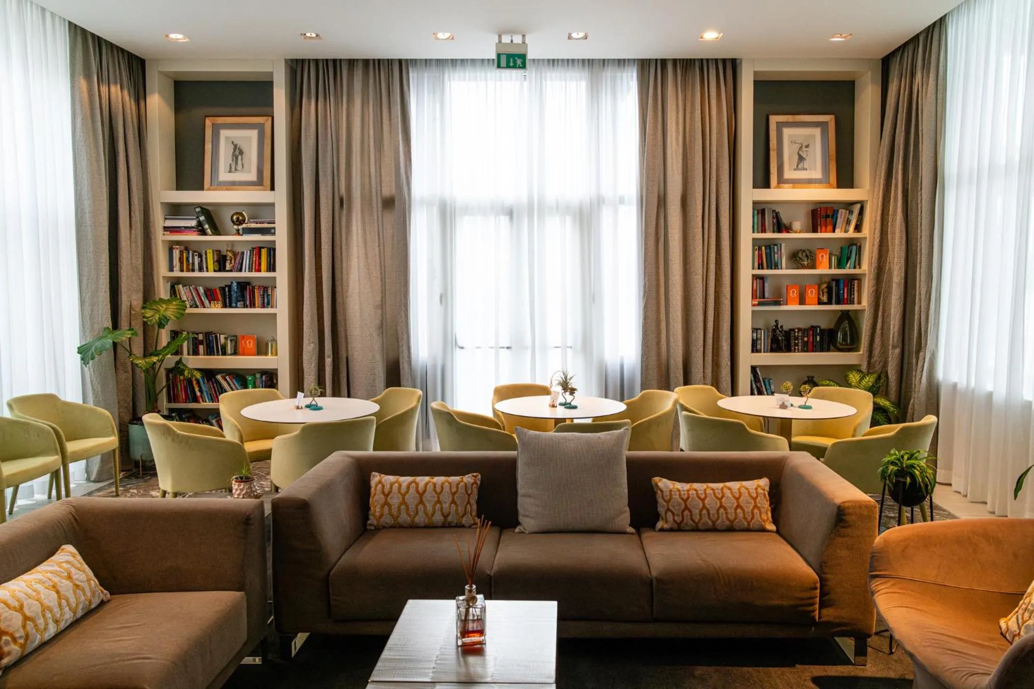 Communal lounge/ TV room in Araba Fenice Hotel