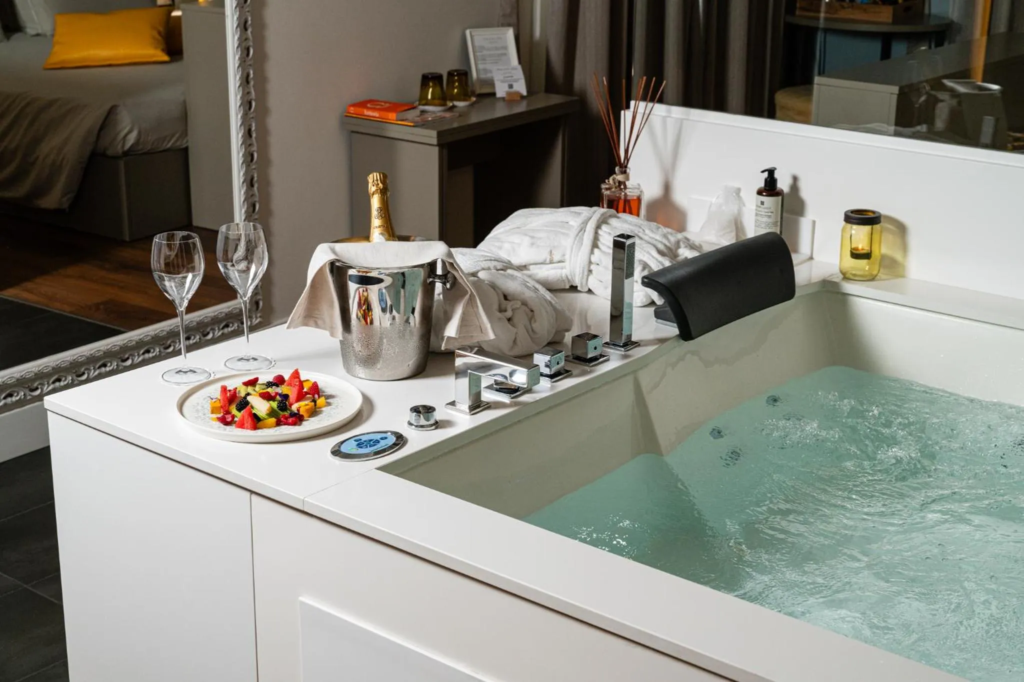 Hot Tub in Araba Fenice Hotel