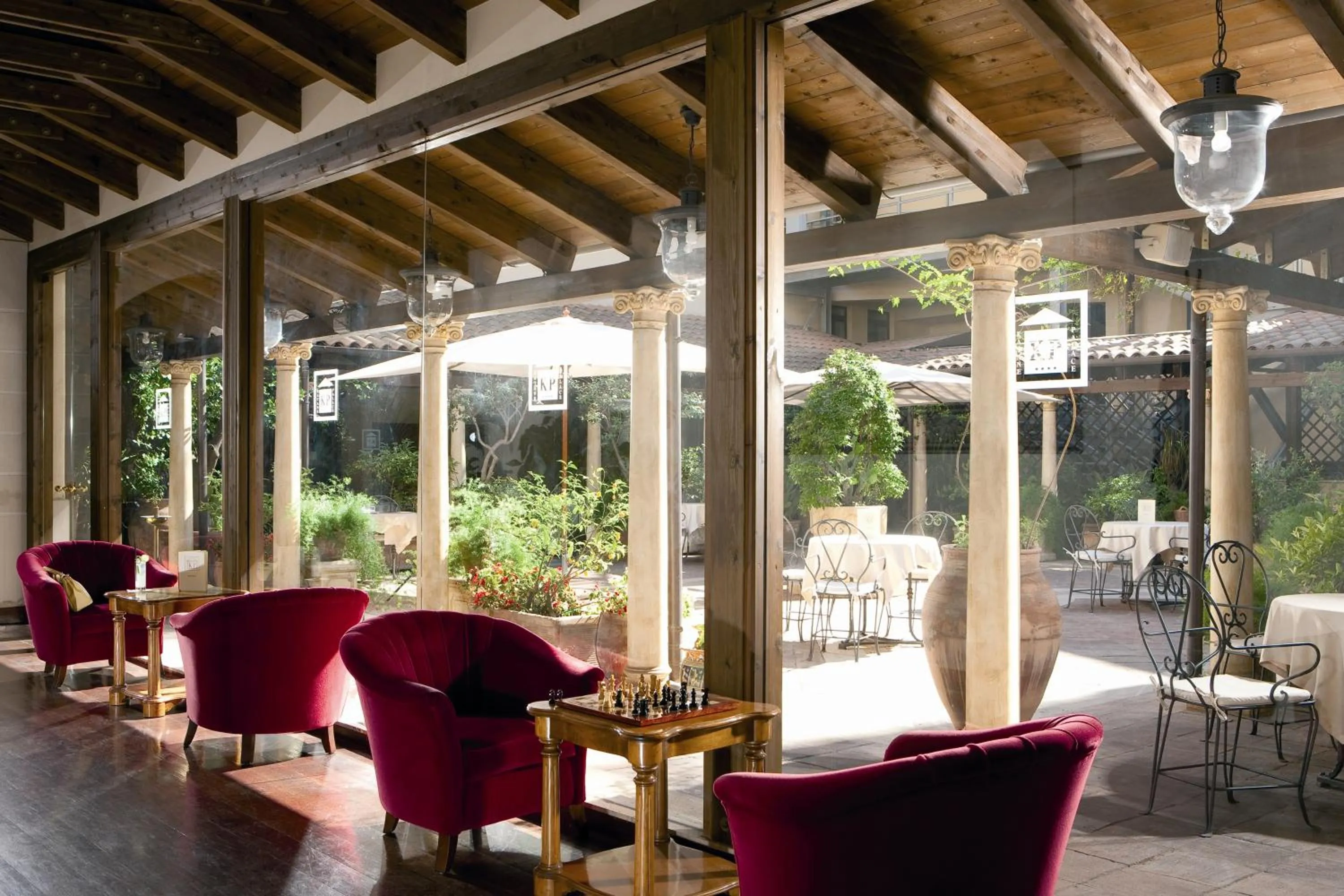 Patio in Katane Palace Hotel