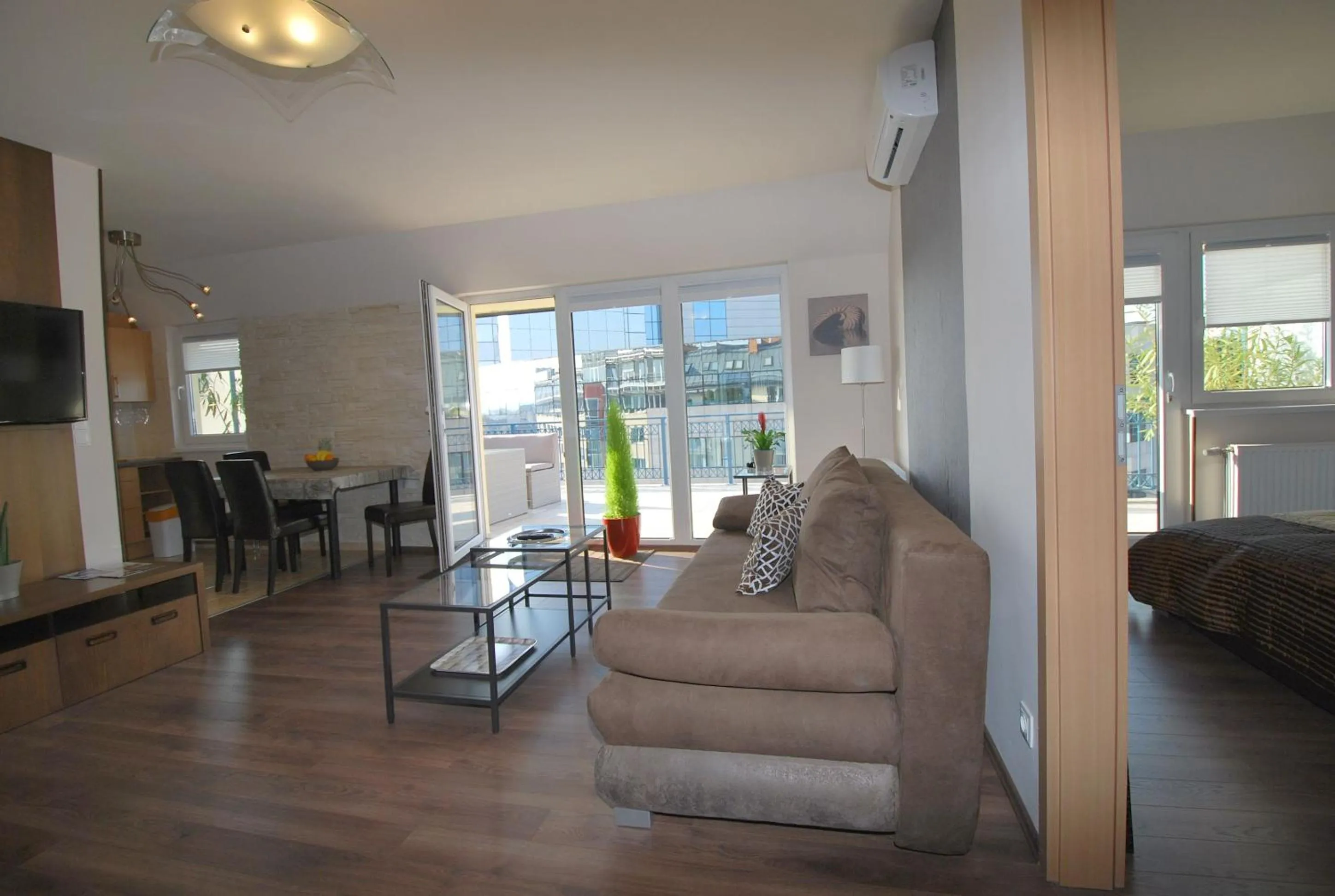 Living room in Arpad Bridge Apartments