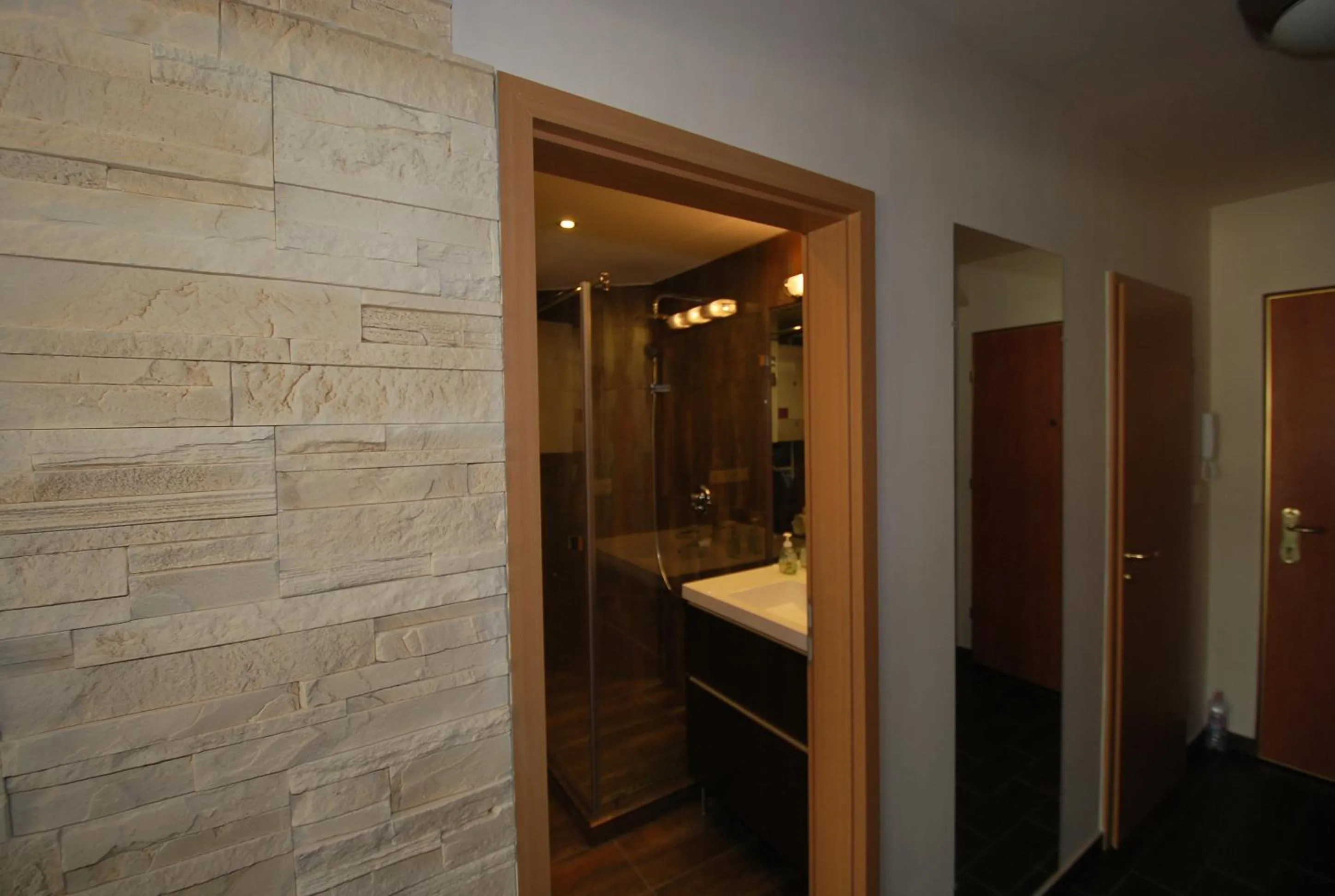 Bathroom in Arpad Bridge Apartments