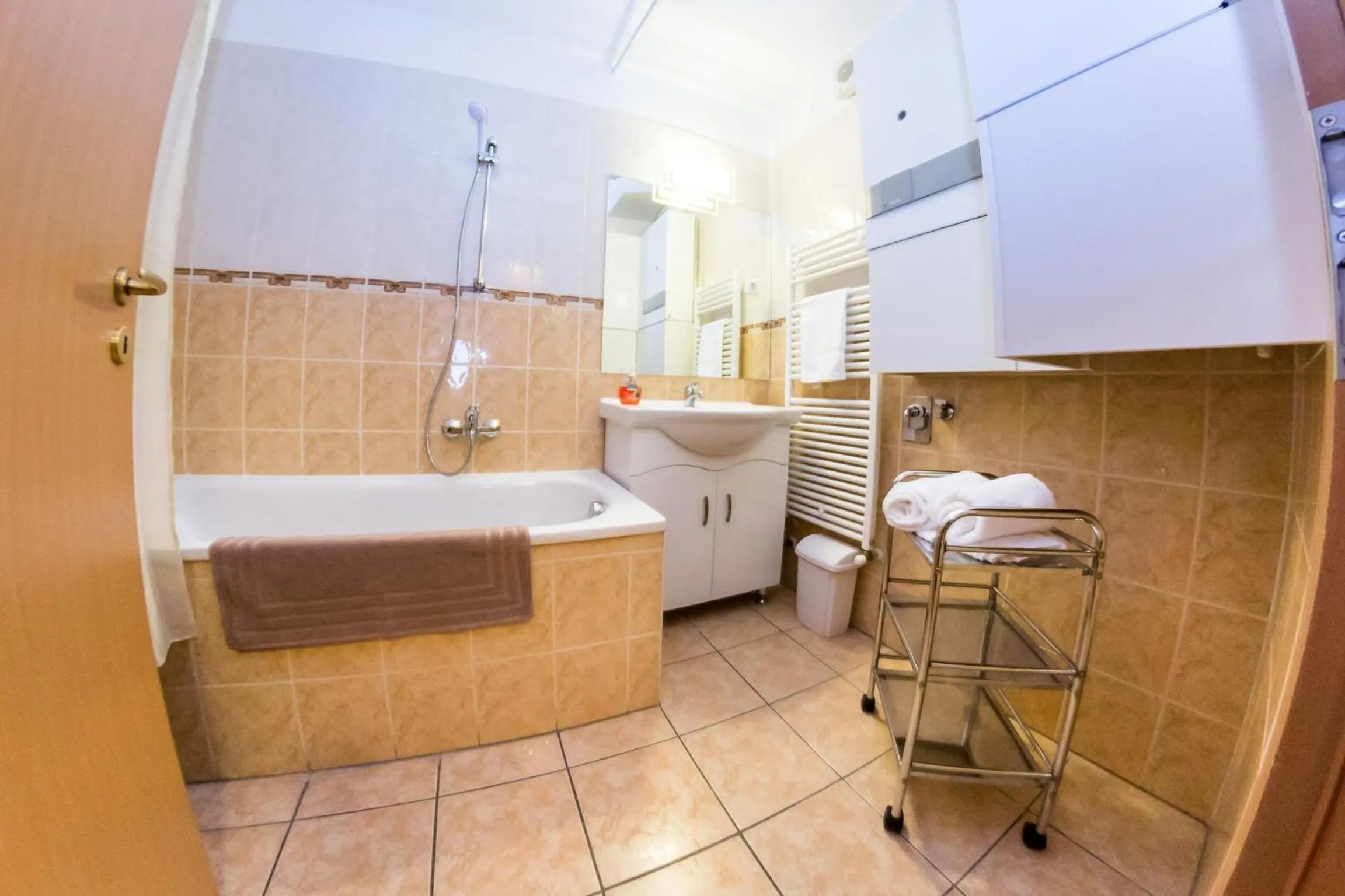 Bathroom, Bed in Arpad Bridge Apartments