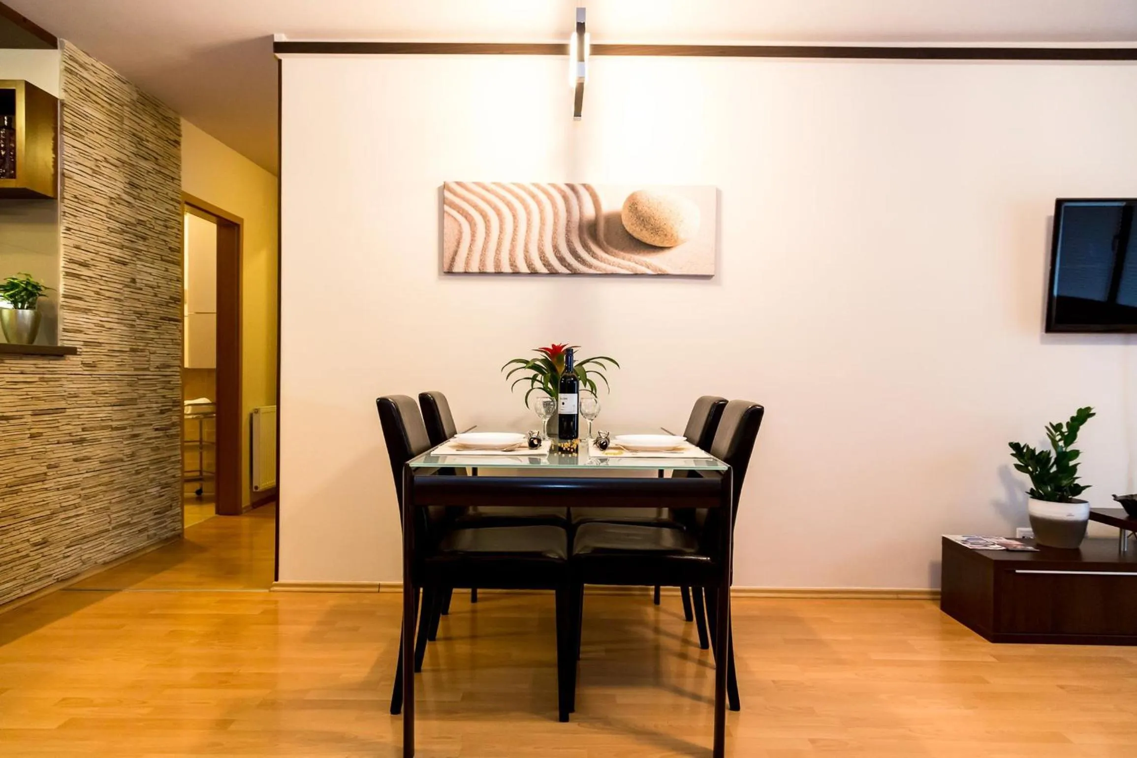 Dining area in Arpad Bridge Apartments