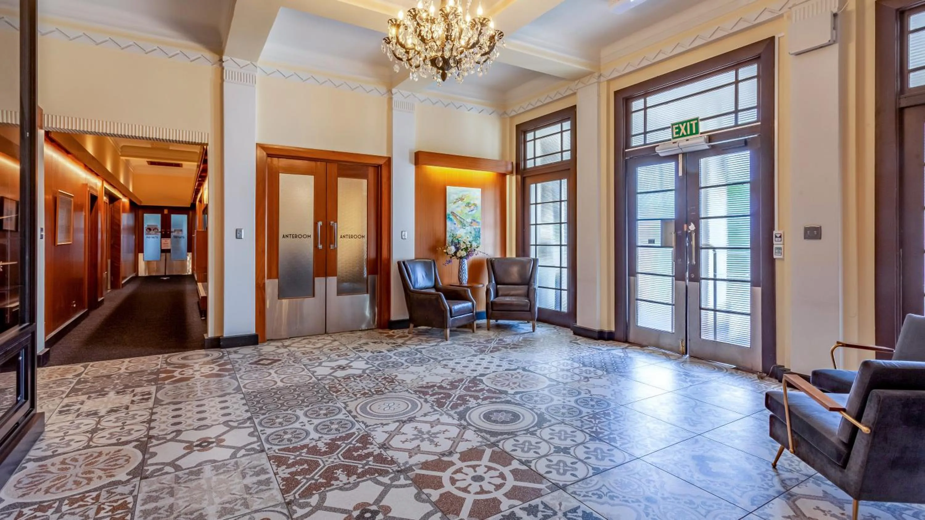 Facade/entrance in Wigram Hotel