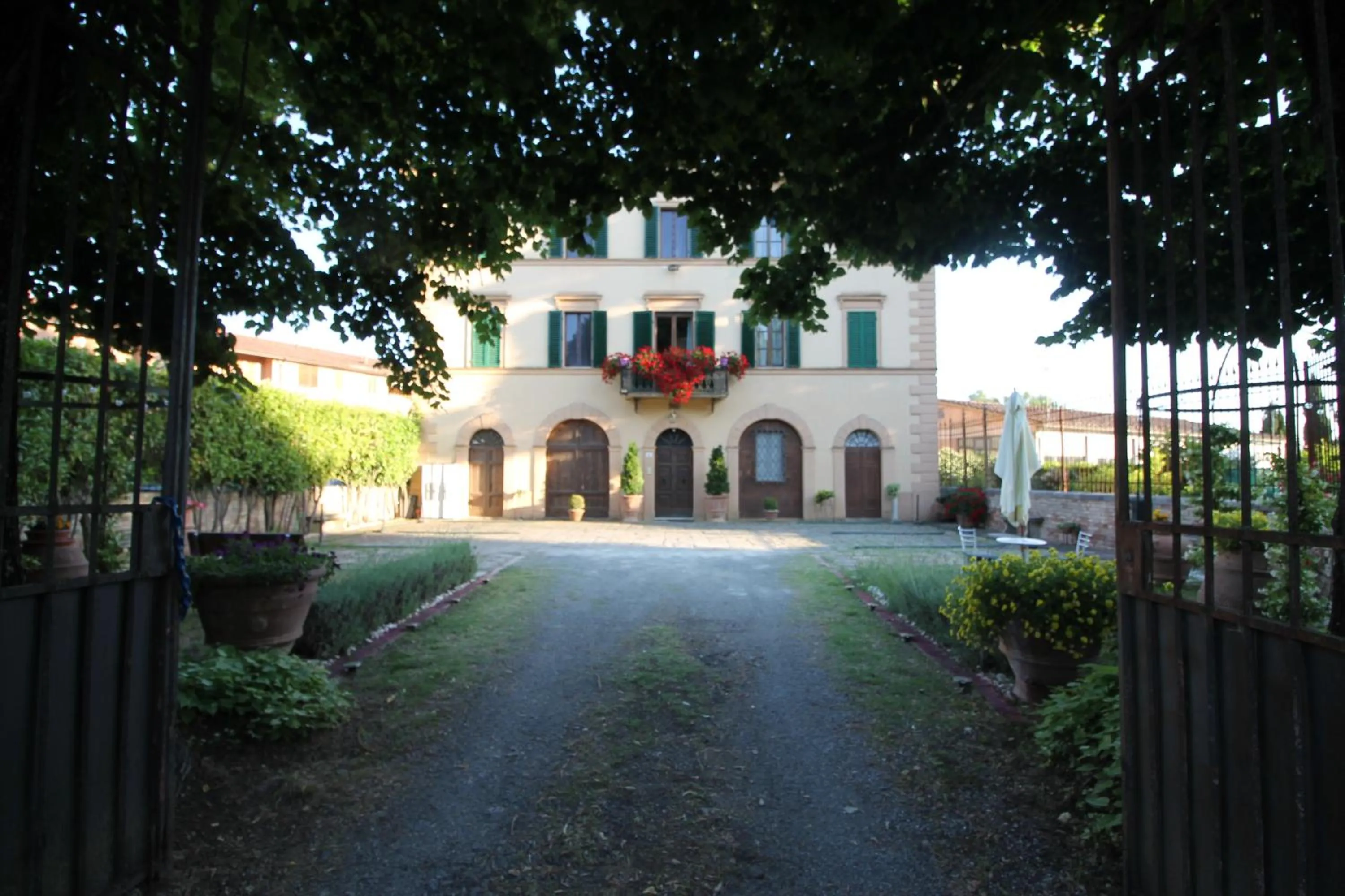 Property building in Villa Sant’Andrea