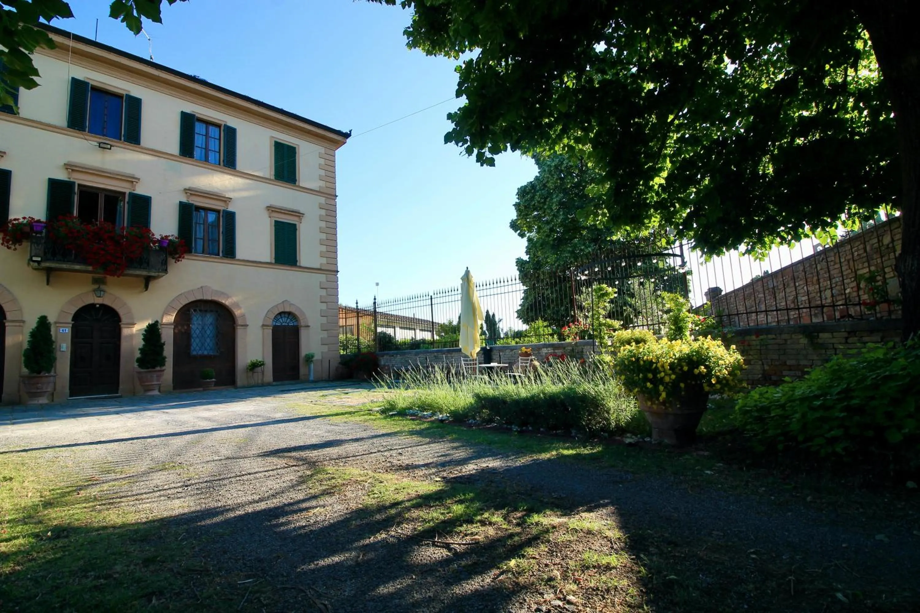 Property building in Villa Sant’Andrea