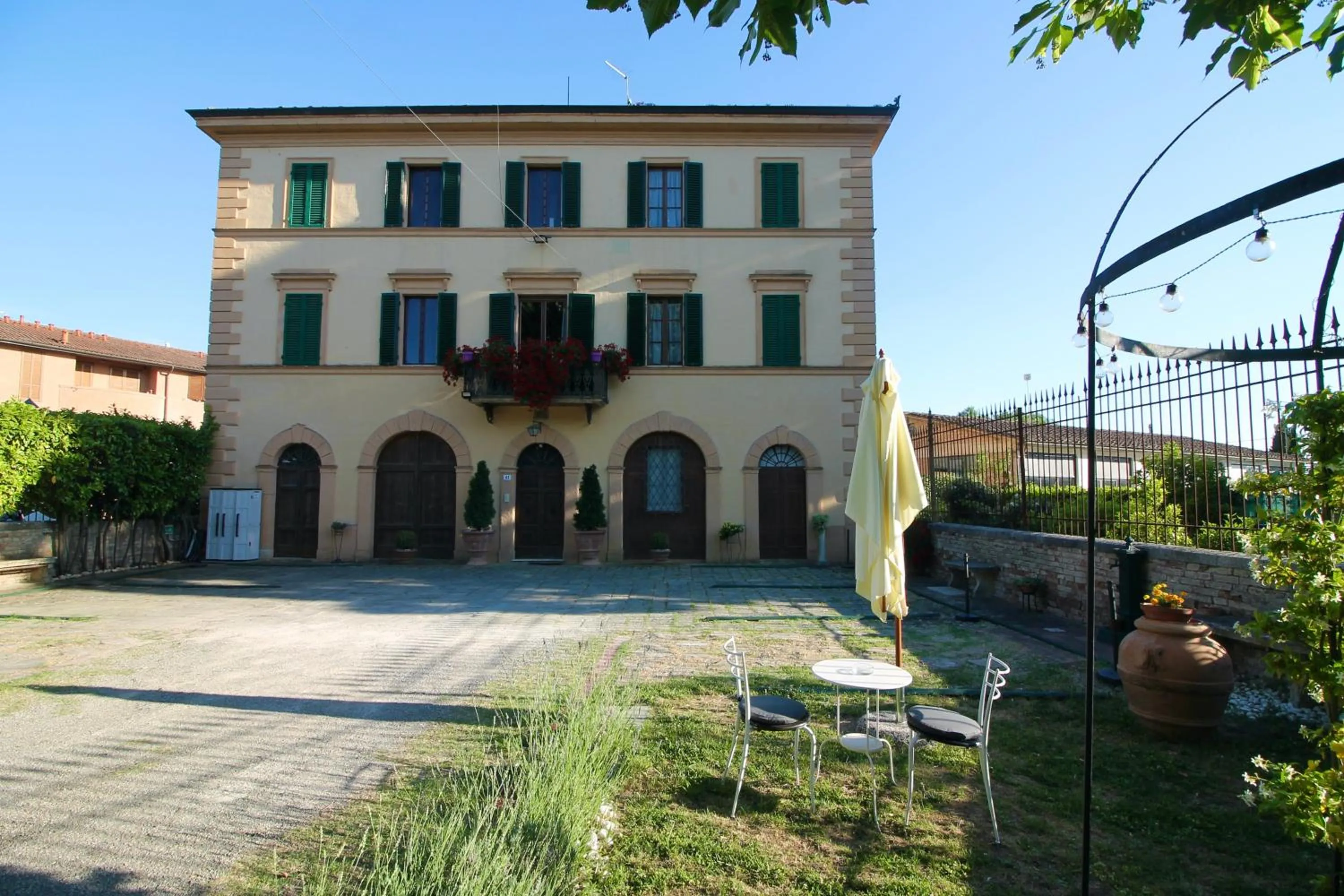 Property building in Villa Sant’Andrea