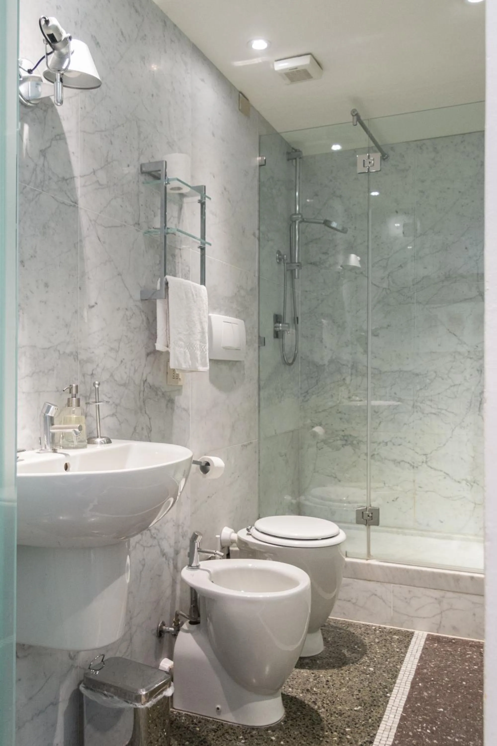 Bathroom in Palazzo Cicala