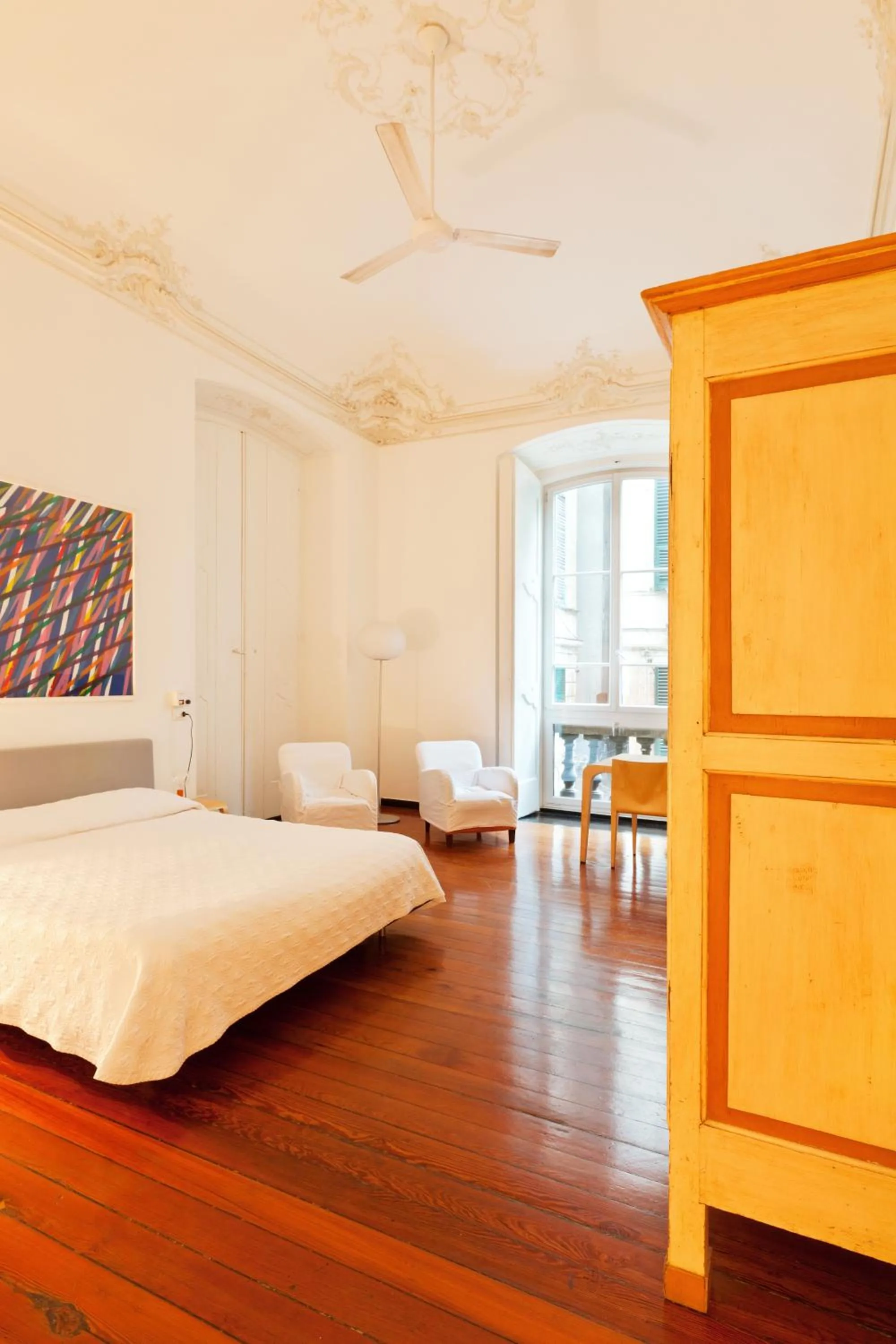 Photo of the whole room in Palazzo Cicala