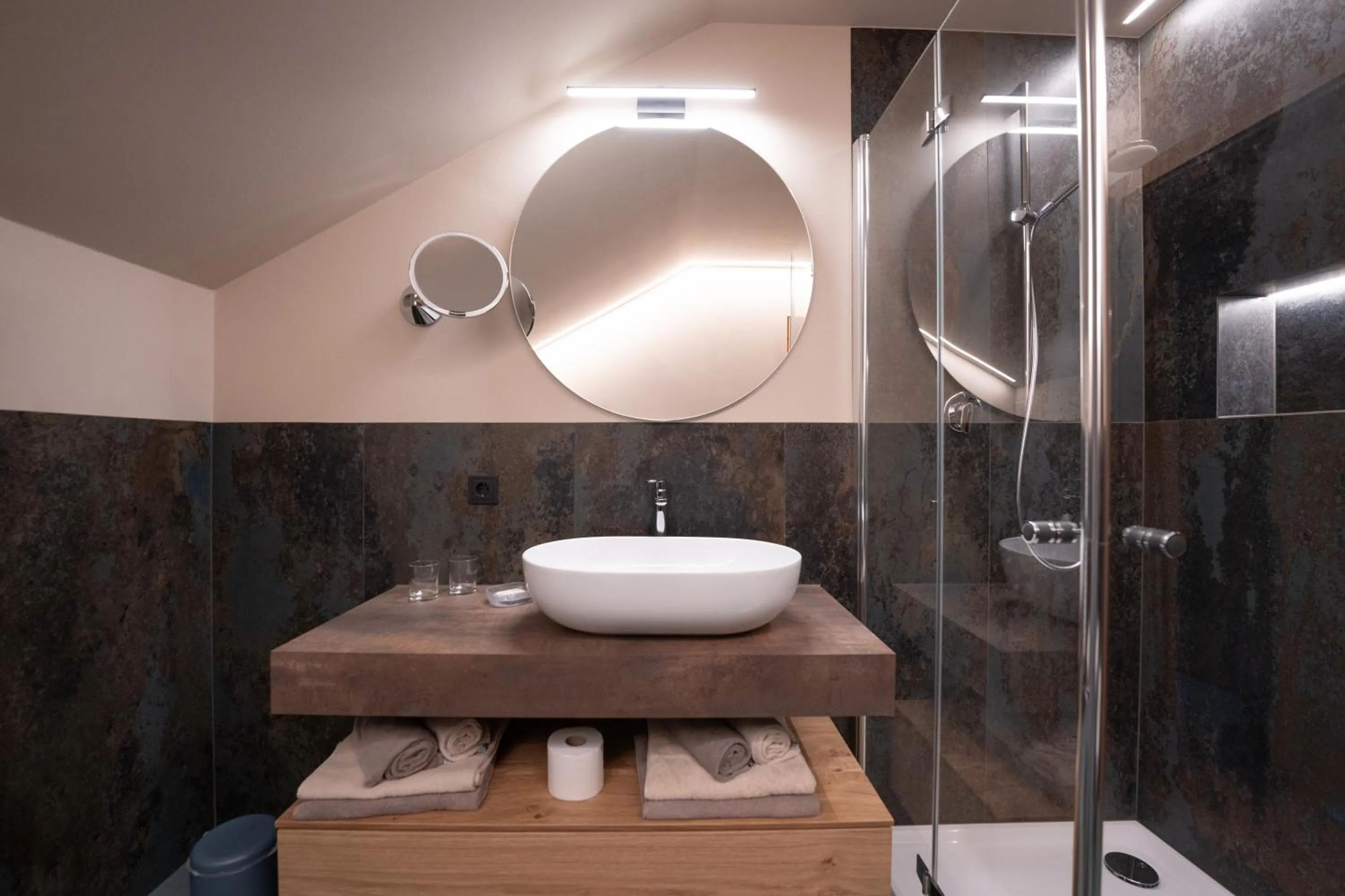 Shower in Residence Burghof