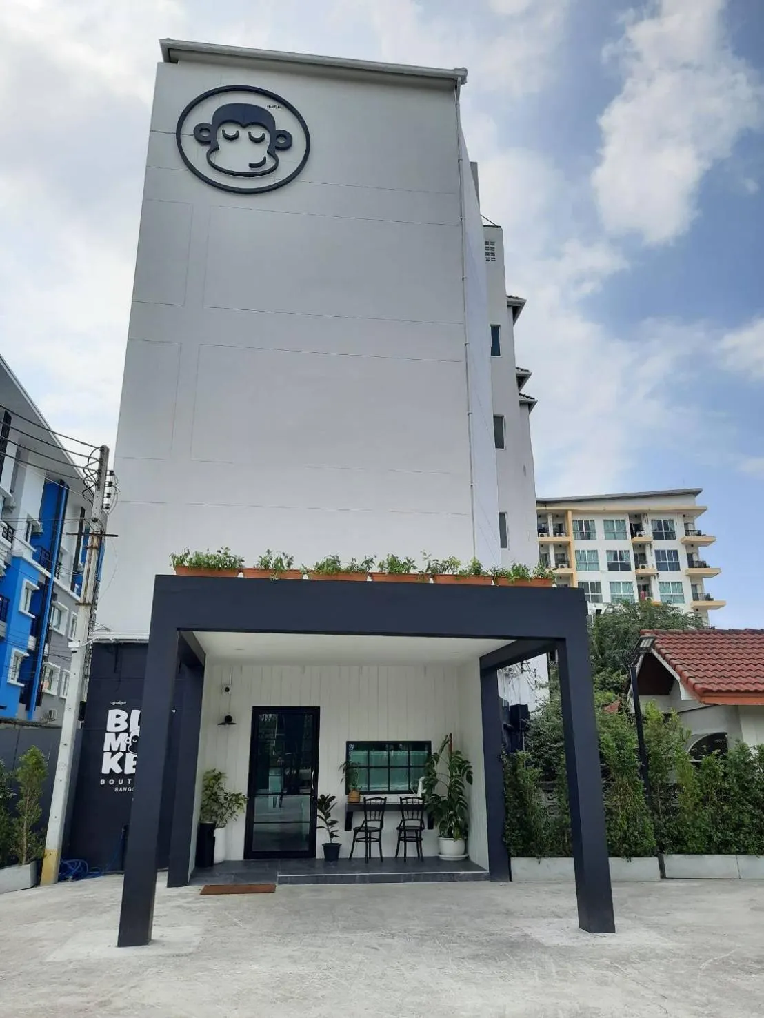 Property building in Blu Monkey Boutique Bangsaen