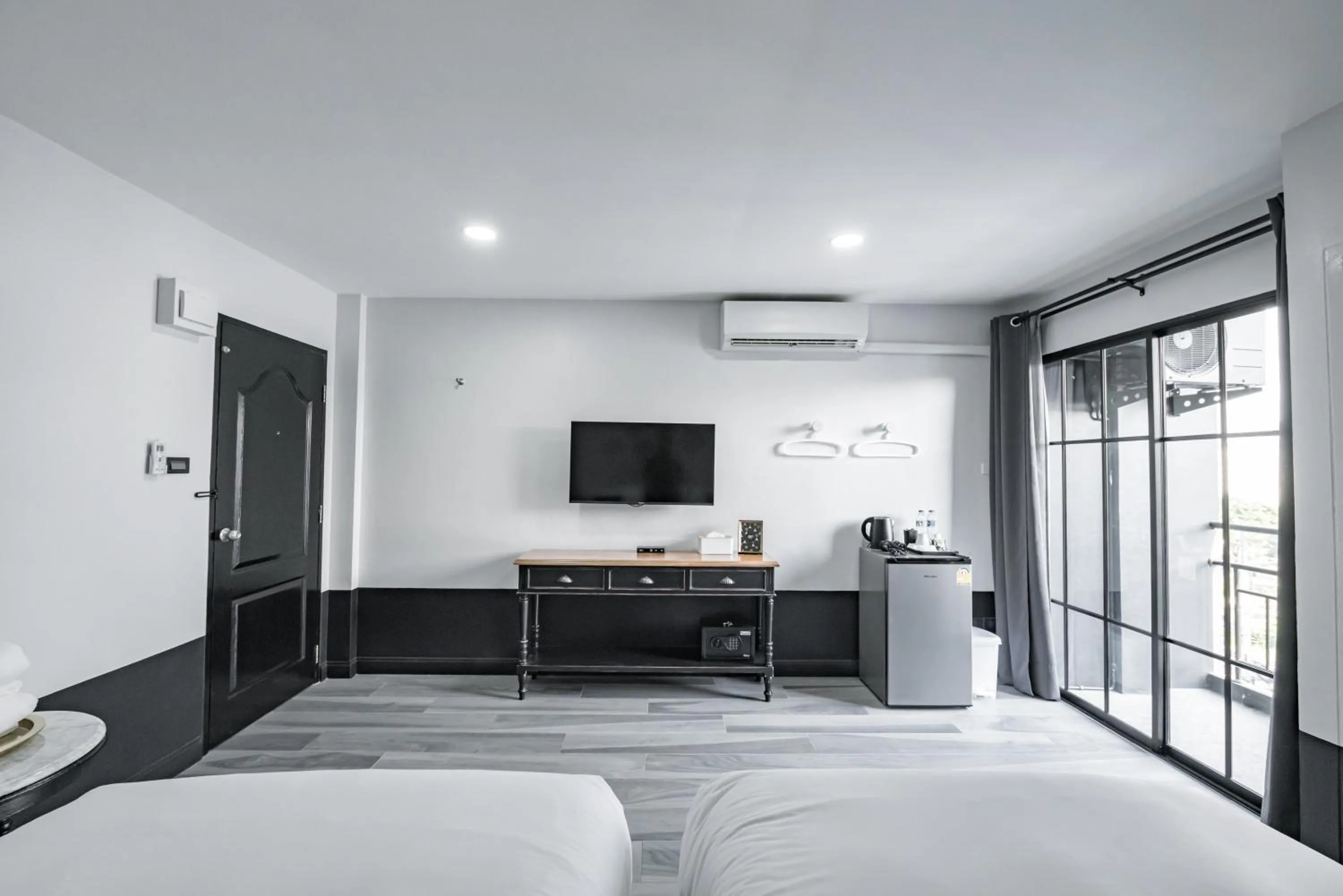 TV and multimedia, Bed in Blu Monkey Boutique Bangsaen