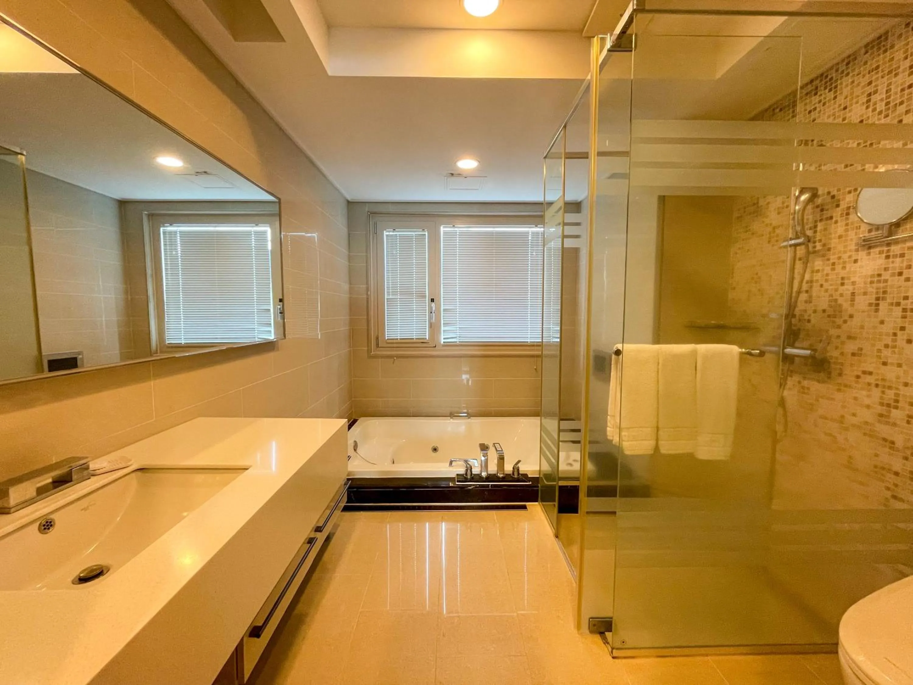 Bathroom in ArdenHill Resort & Golf