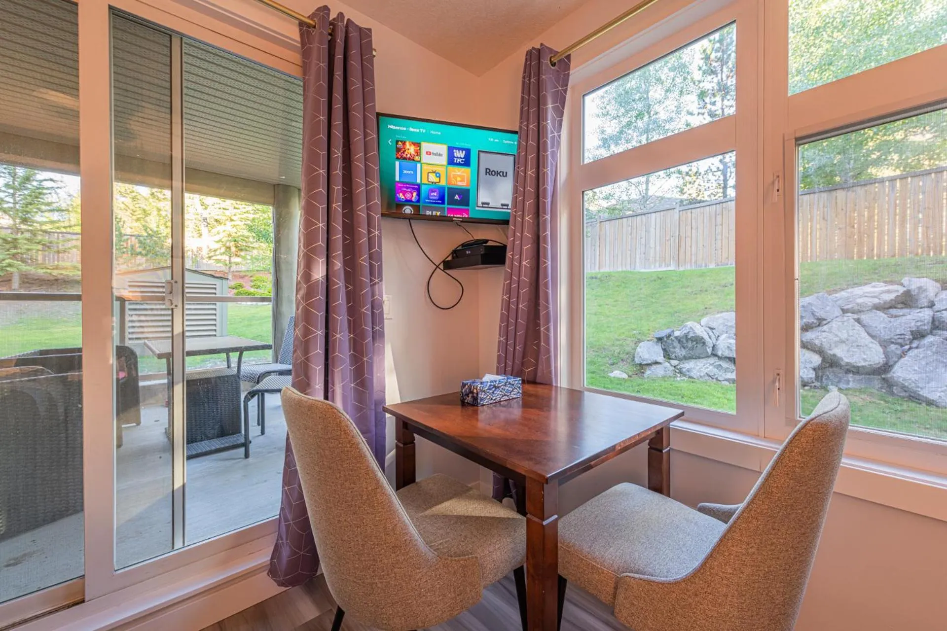 4 Bedrooms Suite Combo for Group of Families - Windtower Lodge