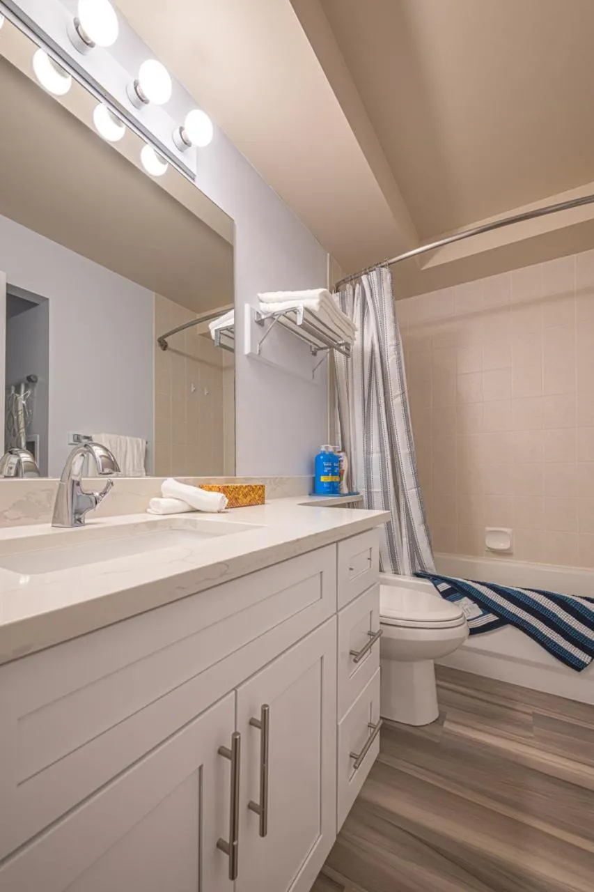 4 Bedrooms Suite Combo for Group of Families - Windtower Lodge