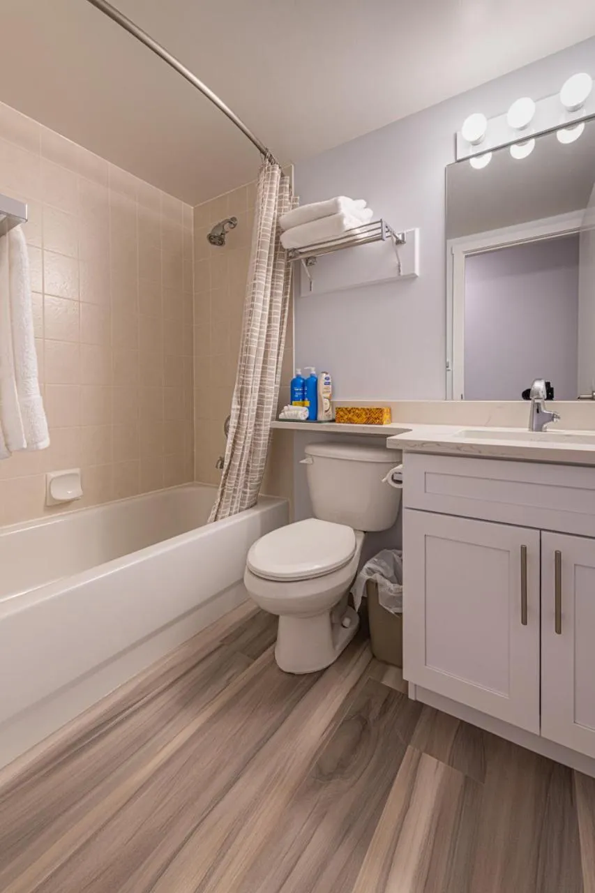 4 Bedrooms Suite Combo for Group of Families - Windtower Lodge