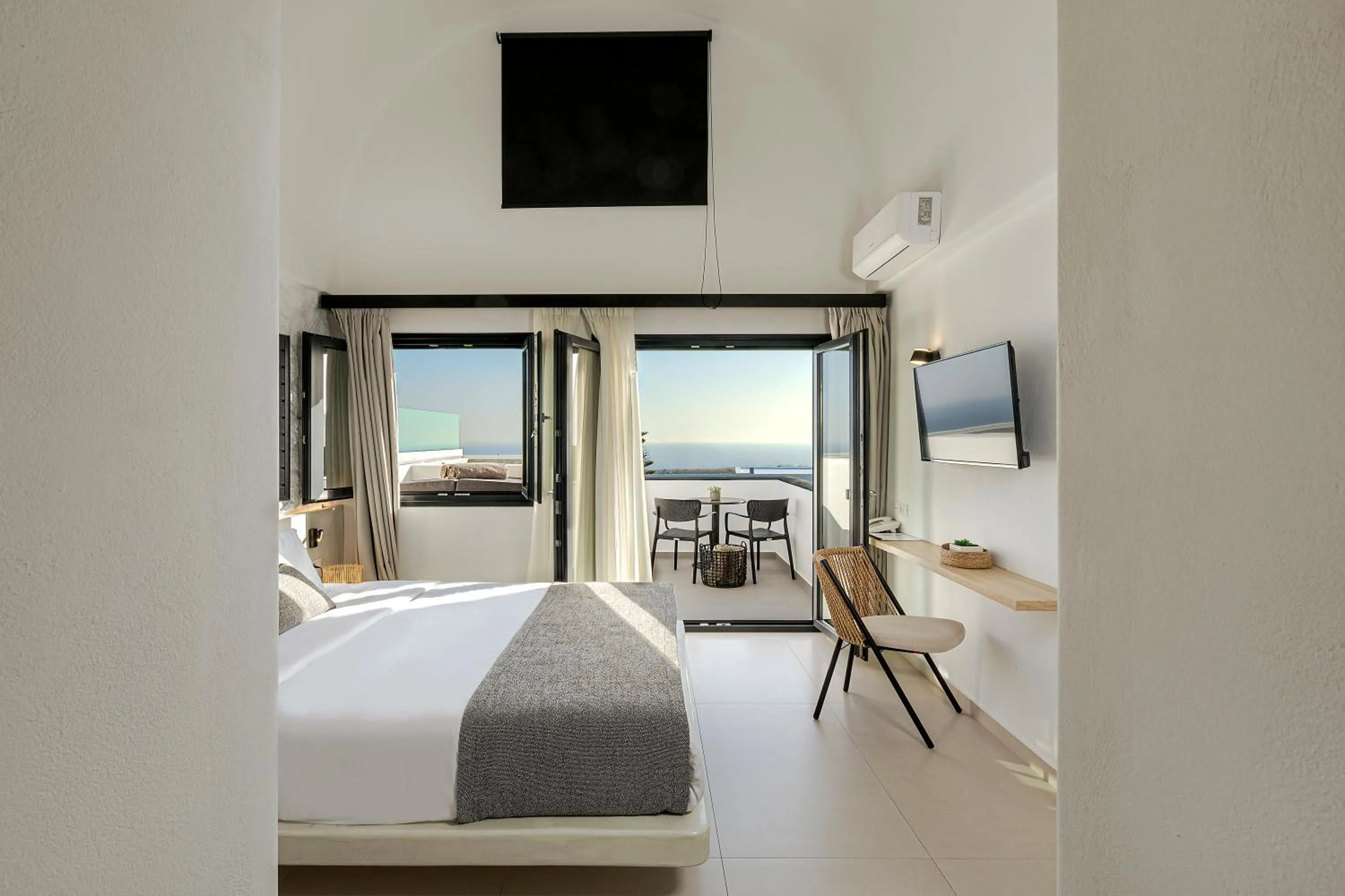 Bed in Onyx Hotel & Suites