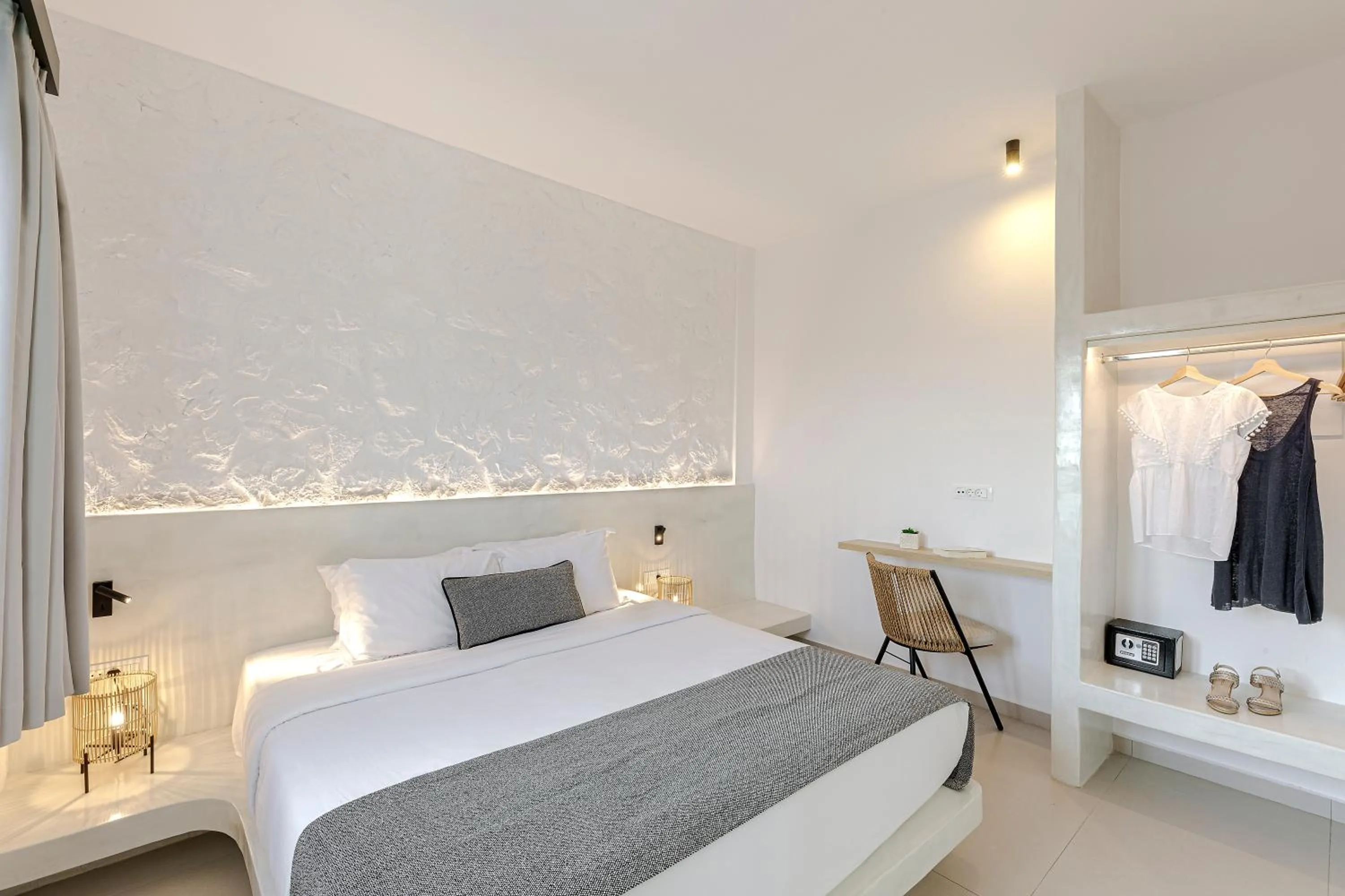 Bed in Onyx Hotel & Suites