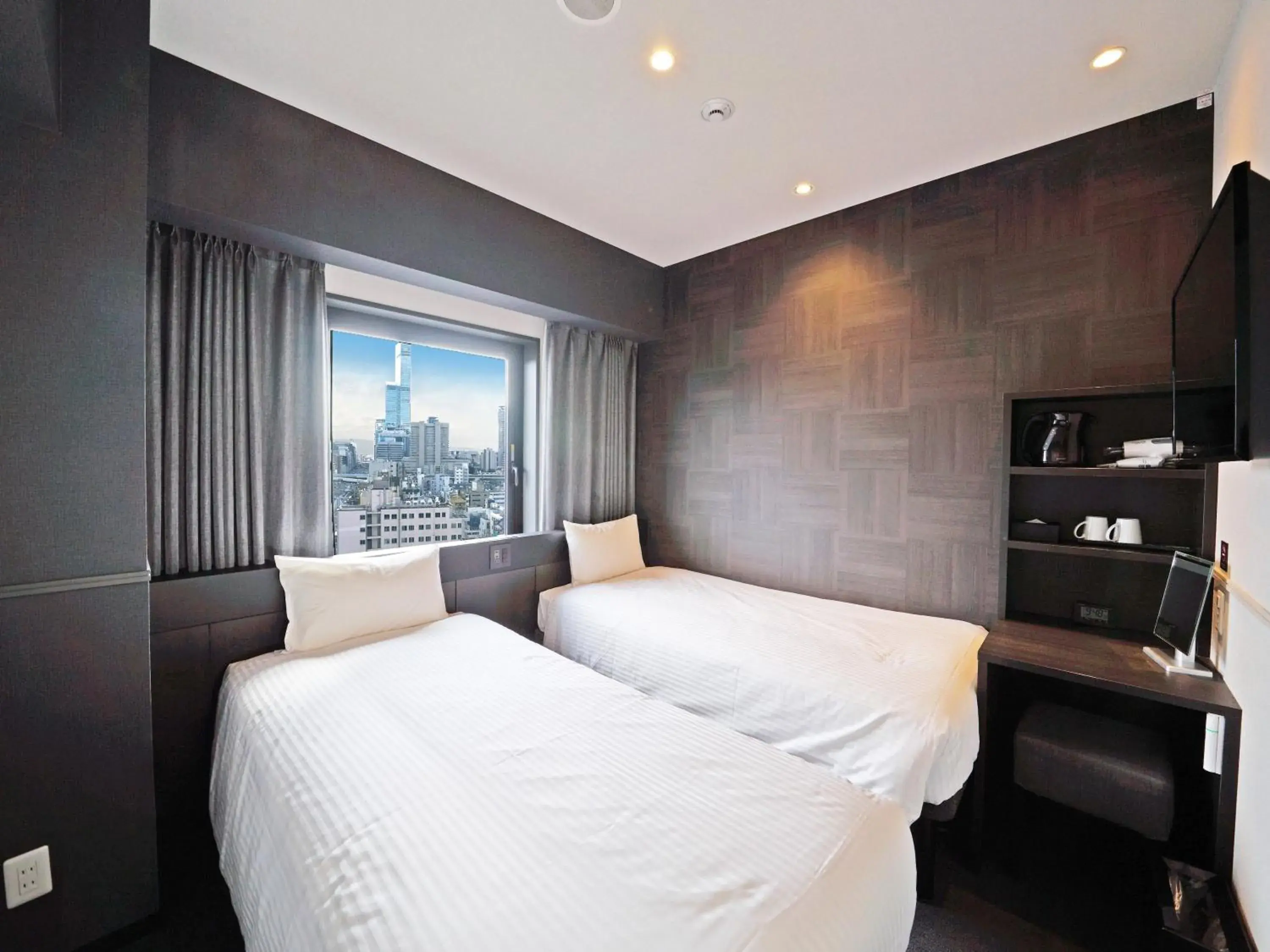 Compact Twin Room - Non-Smoking in CHISUN STANDARD Osaka Shin-Imamiya Compact Twin Room - Non-Smoking in CHISUN STANDARD Osaka Shin-Imamiya