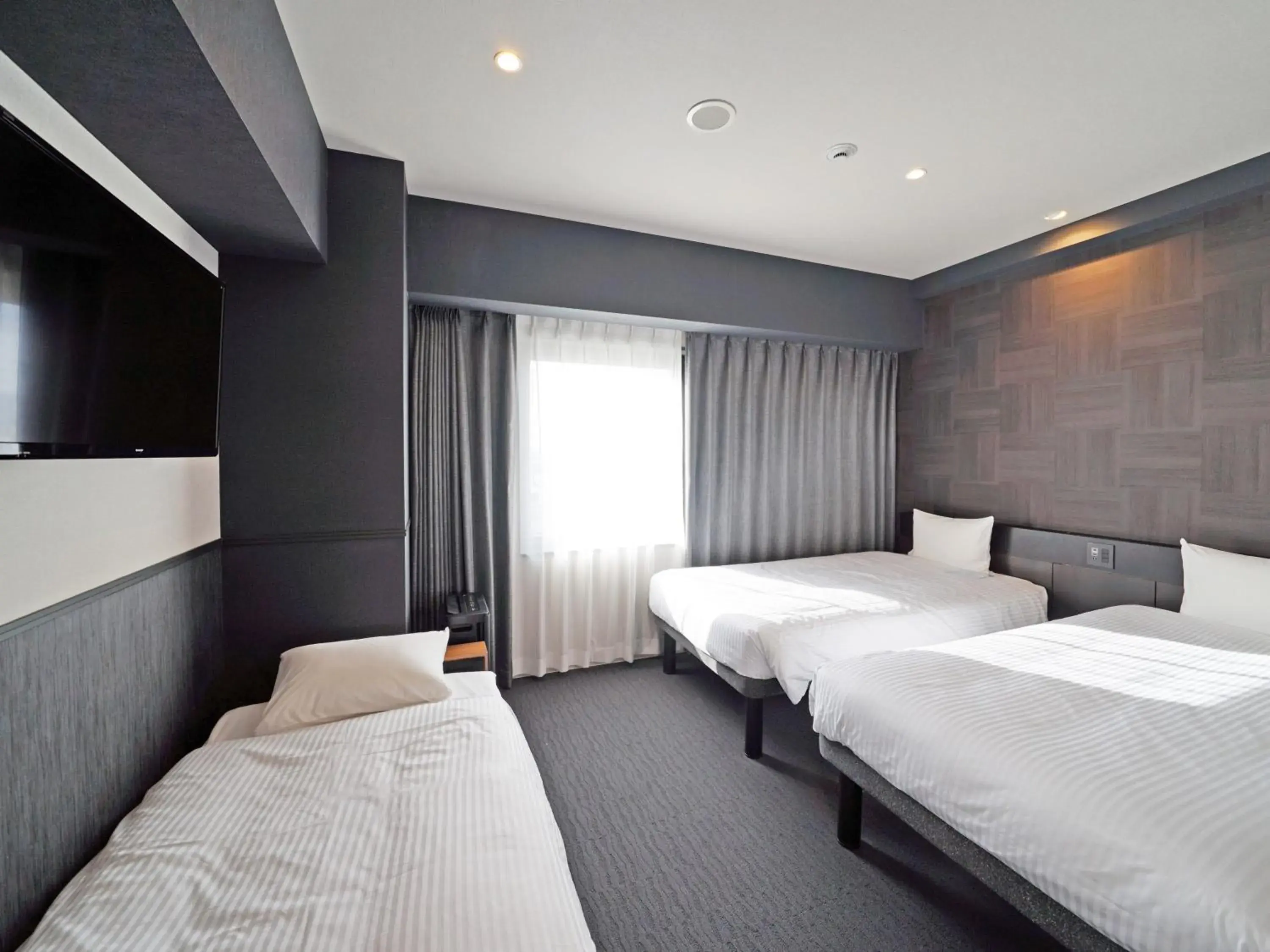 Superior Twin Room - Non-Smoking in CHISUN STANDARD Osaka Shin-Imamiya Superior Twin Room - Non-Smoking in CHISUN STANDARD Osaka Shin-Imamiya