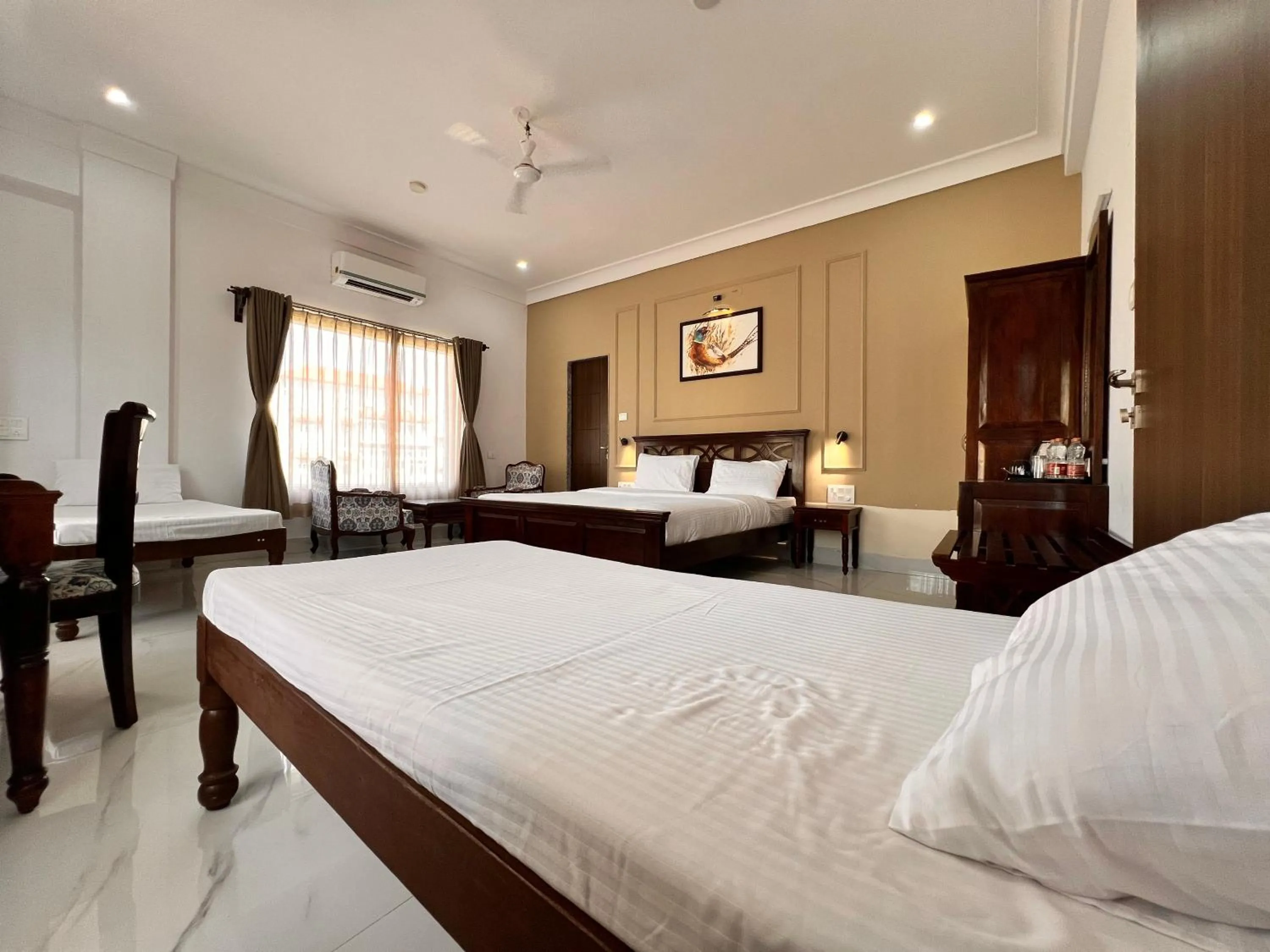 Bed in Revaas Lake View Boutique Stay