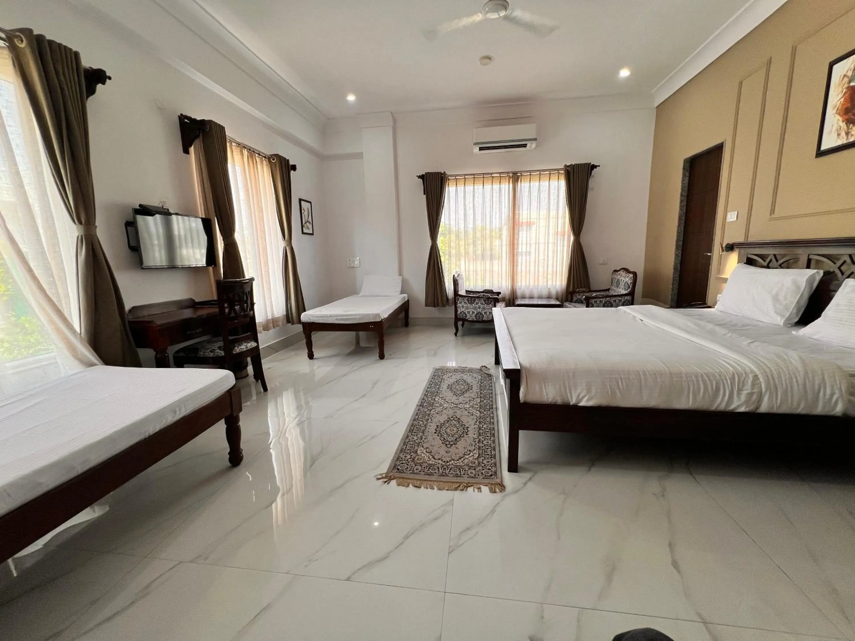 Bed in Revaas Lake View Boutique Stay