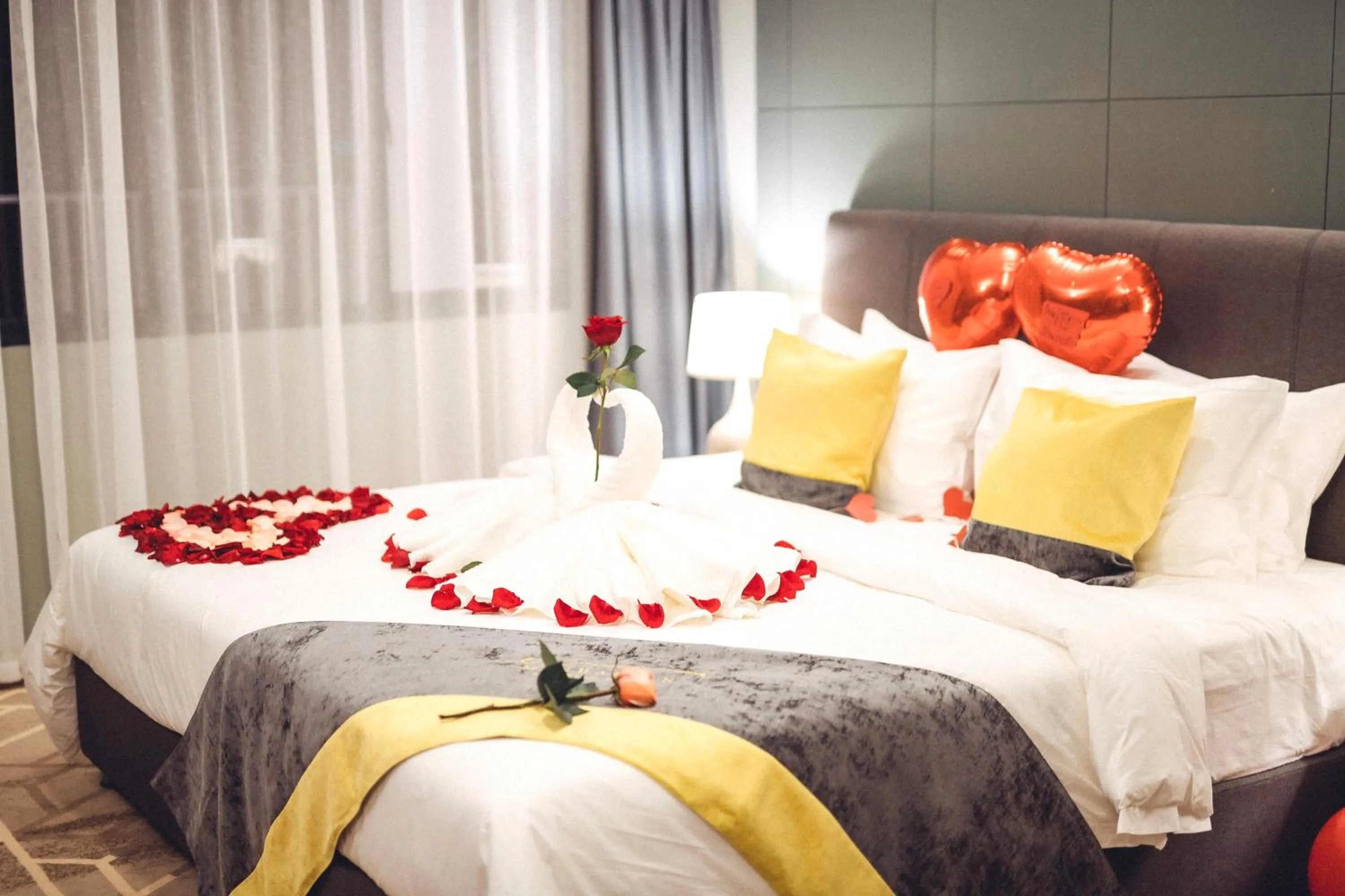 Bed in Manhattan Business Hotel, Male