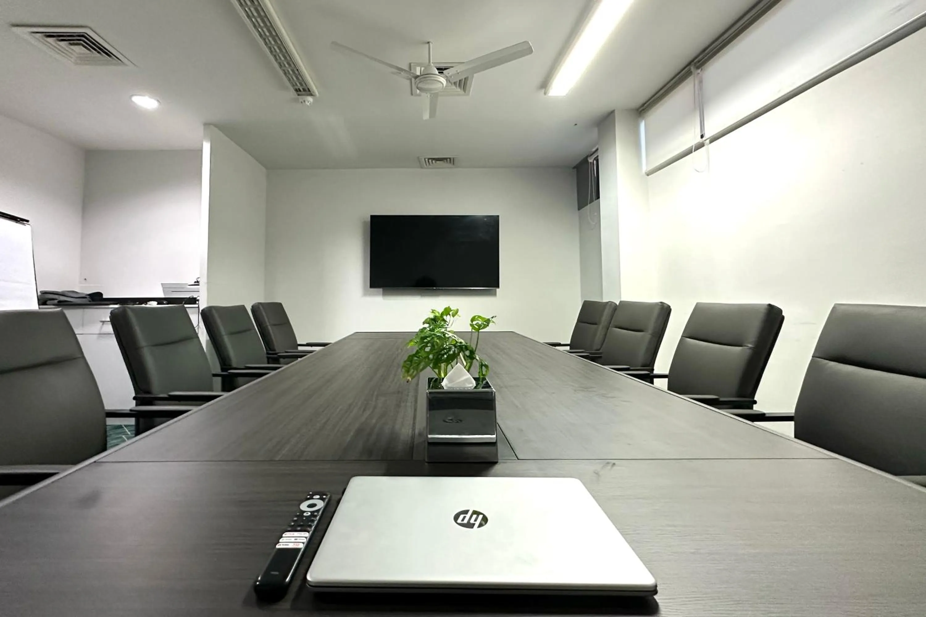 Meeting/conference room in Manhattan Business Hotel, Male