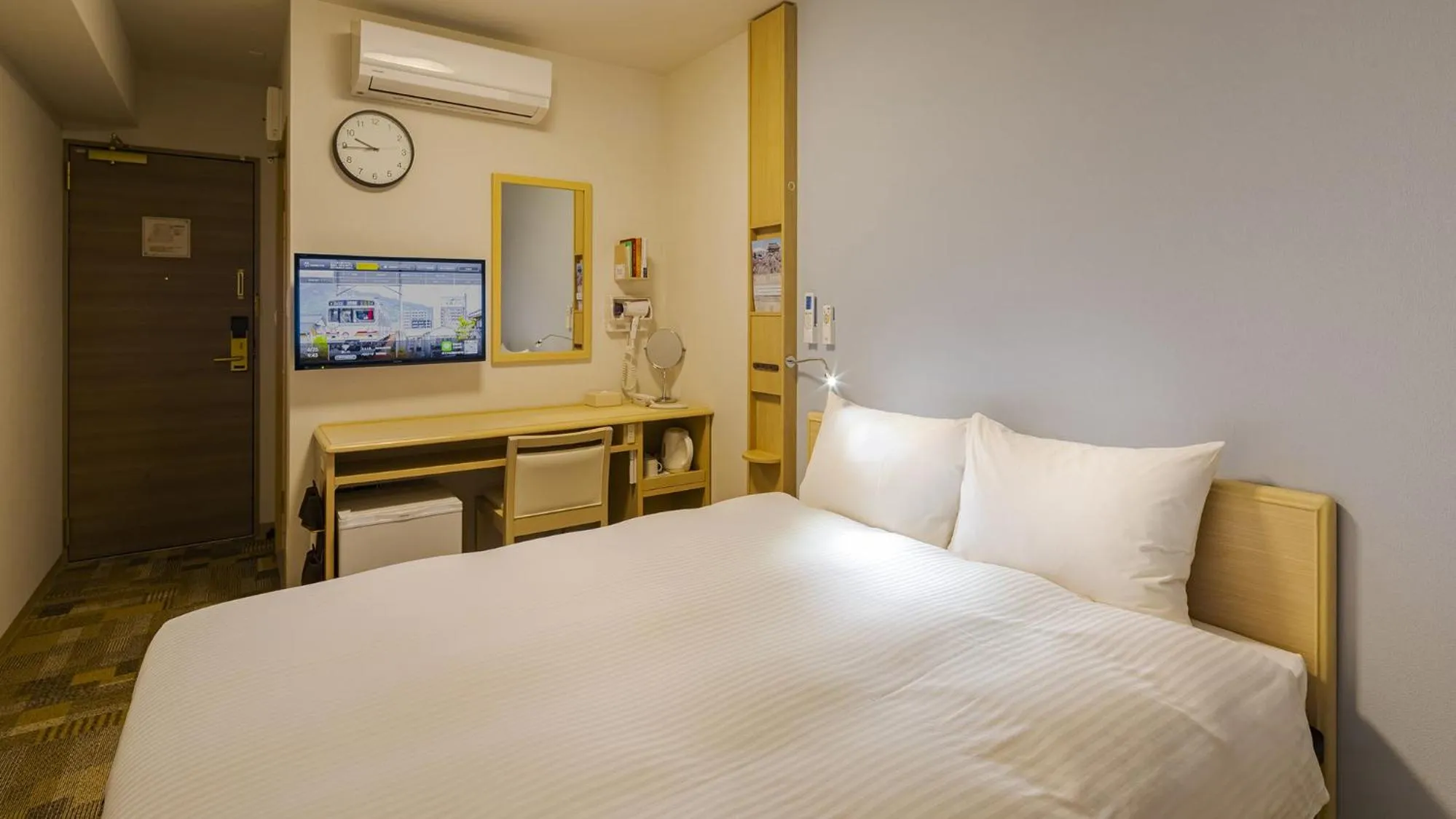 Bedroom, Bed in Toyoko Inn Tokyo Ikebukuro Kita guchi No 2