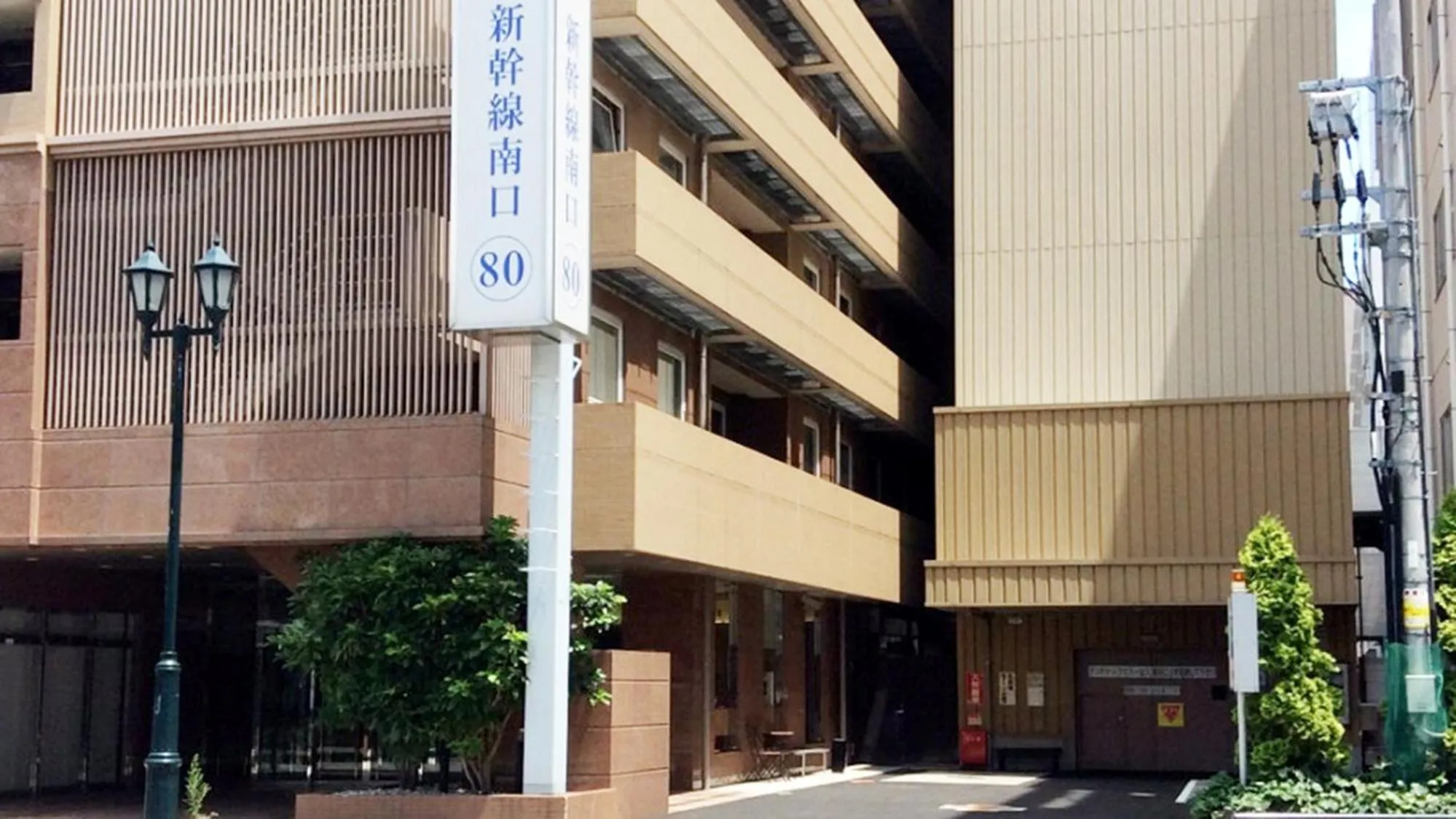 Parking in Toyoko Inn Himeji eki Shinkansen Minami guchi